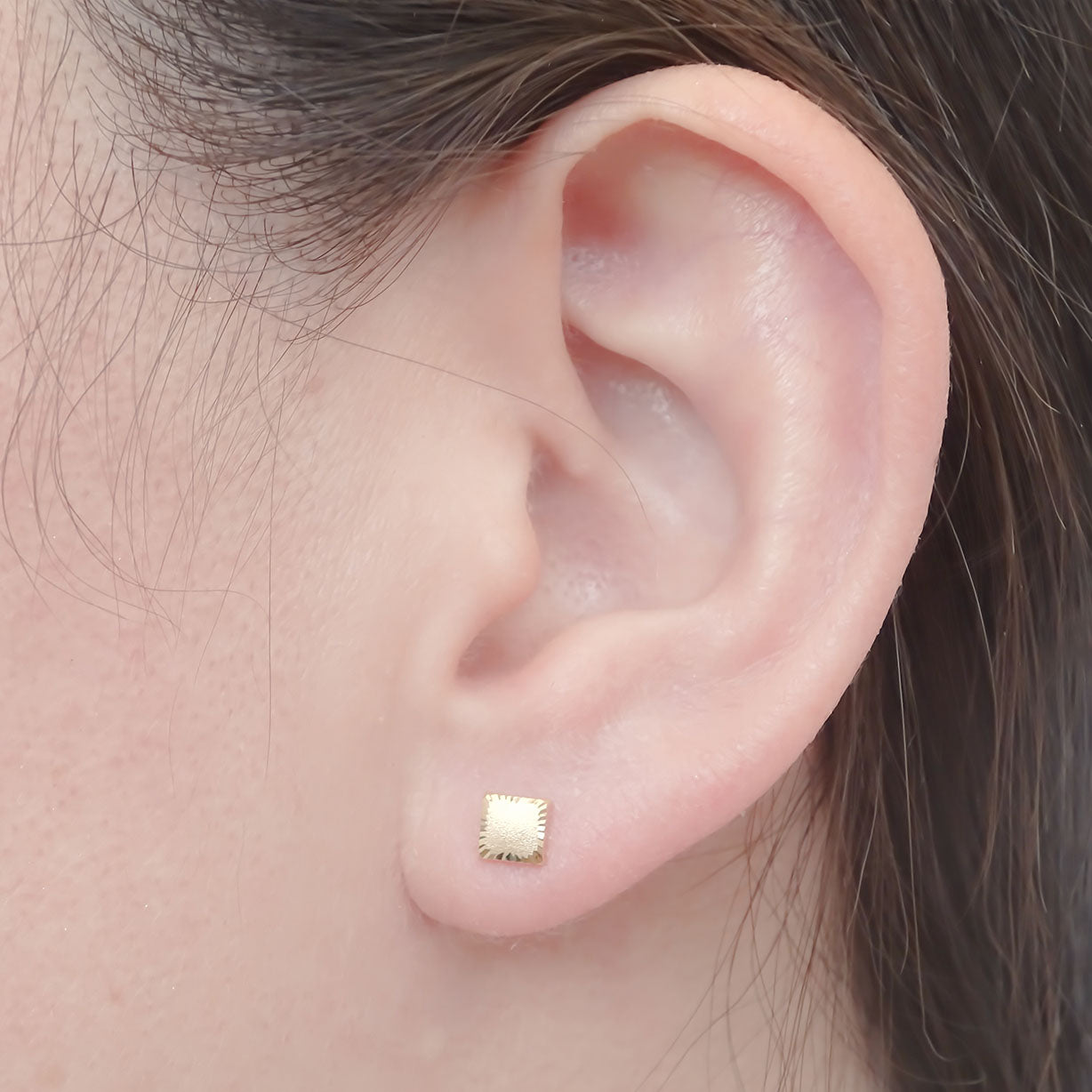 Amor Eterno - Broqueles Cuadrado Azucarado / Aretes Oro 10k
