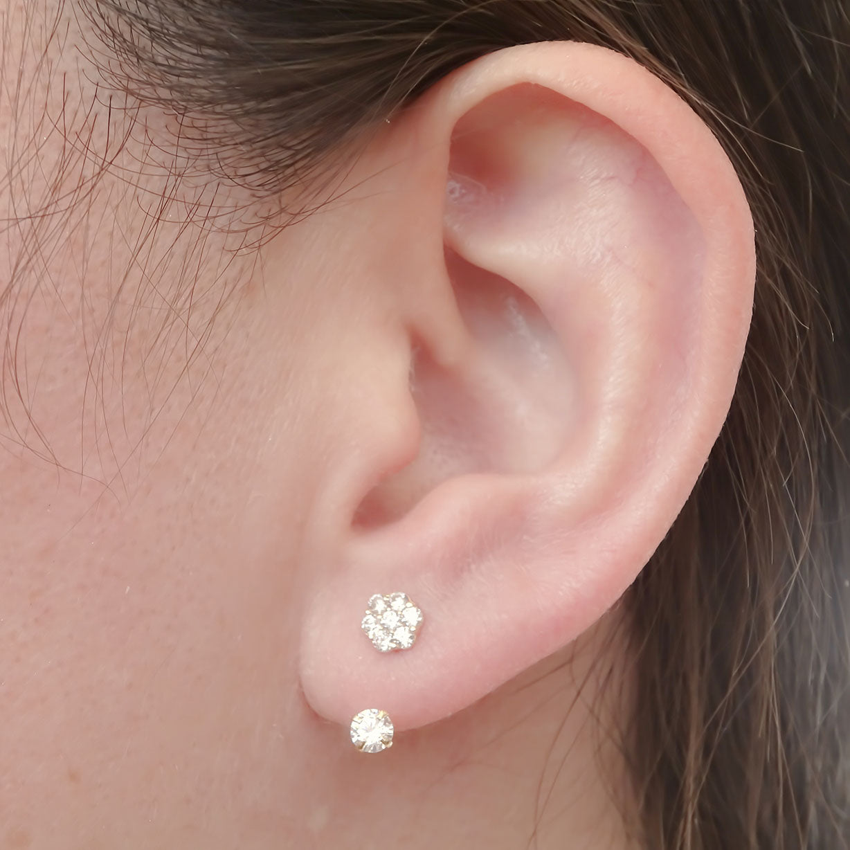 Amor Eterno - Broqueles Curvos Roseta/ Aretes Oro 10k