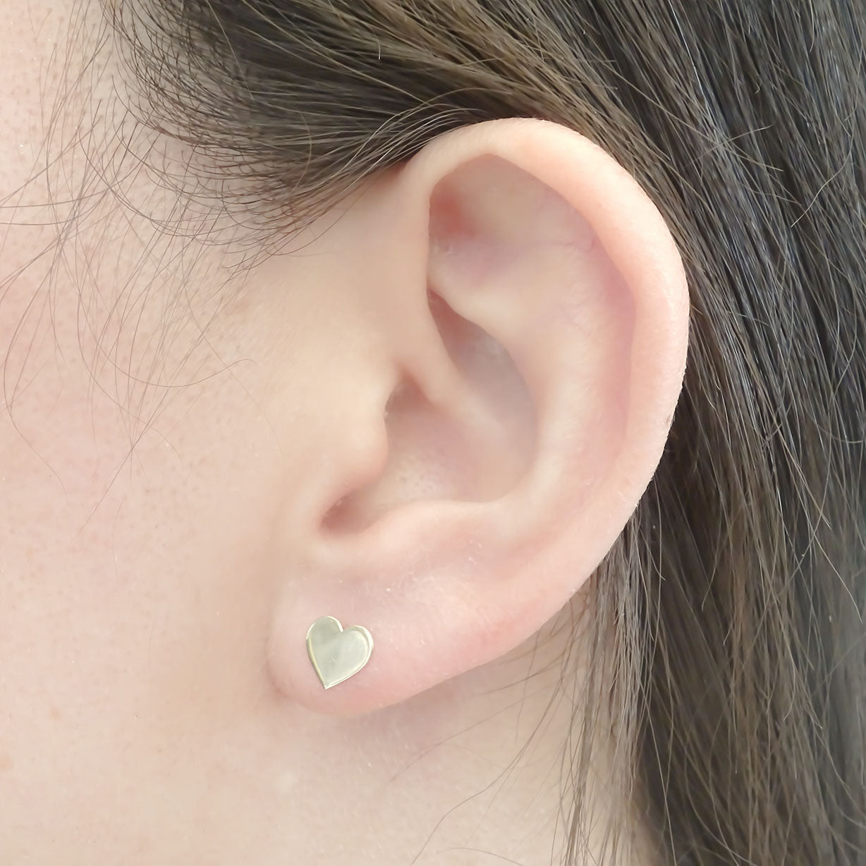 Amor Eterno - Broqueles Tachuela / Aretes / Oro Sólido 10k / Corazón