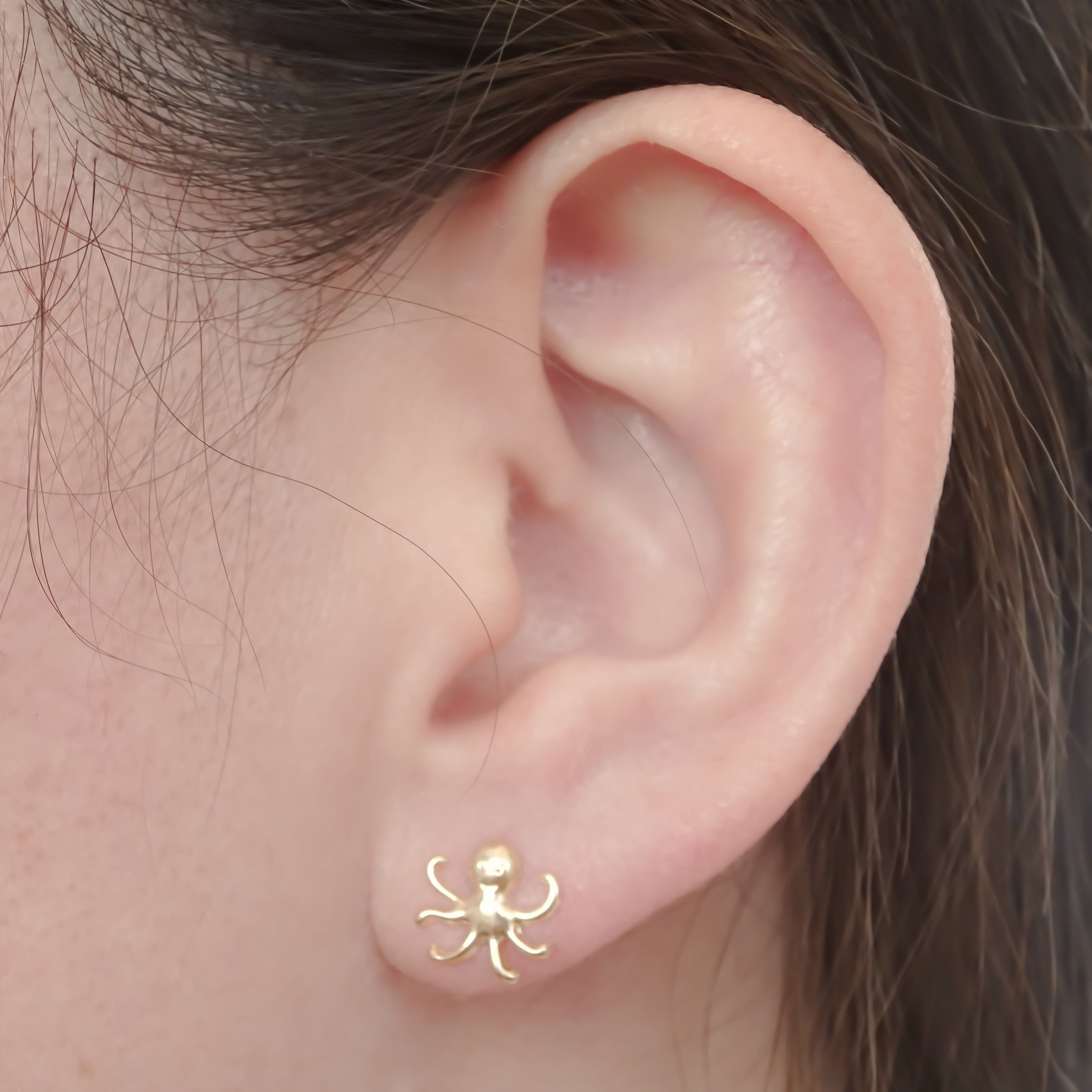 Amor Eterno- Broqueles Pulpo Playa / Aretes / Oro Sólido 10k