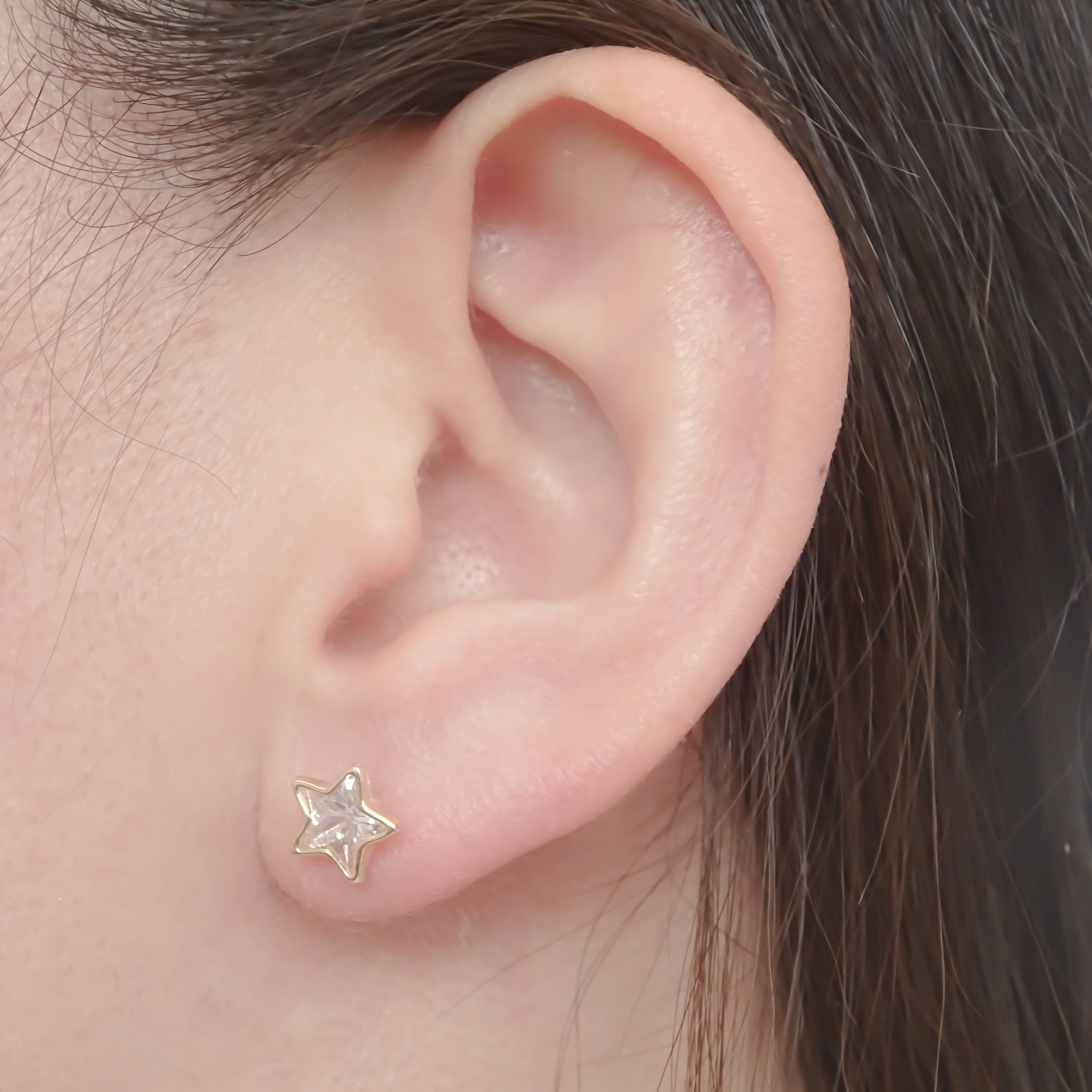 Amor Eterno - Broqueles Estrella Bisel / Aretes Oro 10k