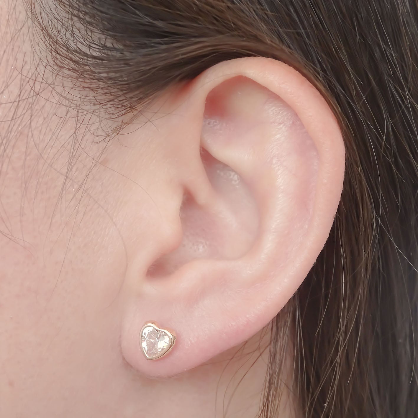 Amor Eterno - Broquel Corazón Bisel #6 / Aretes Oro 10k / ROSA