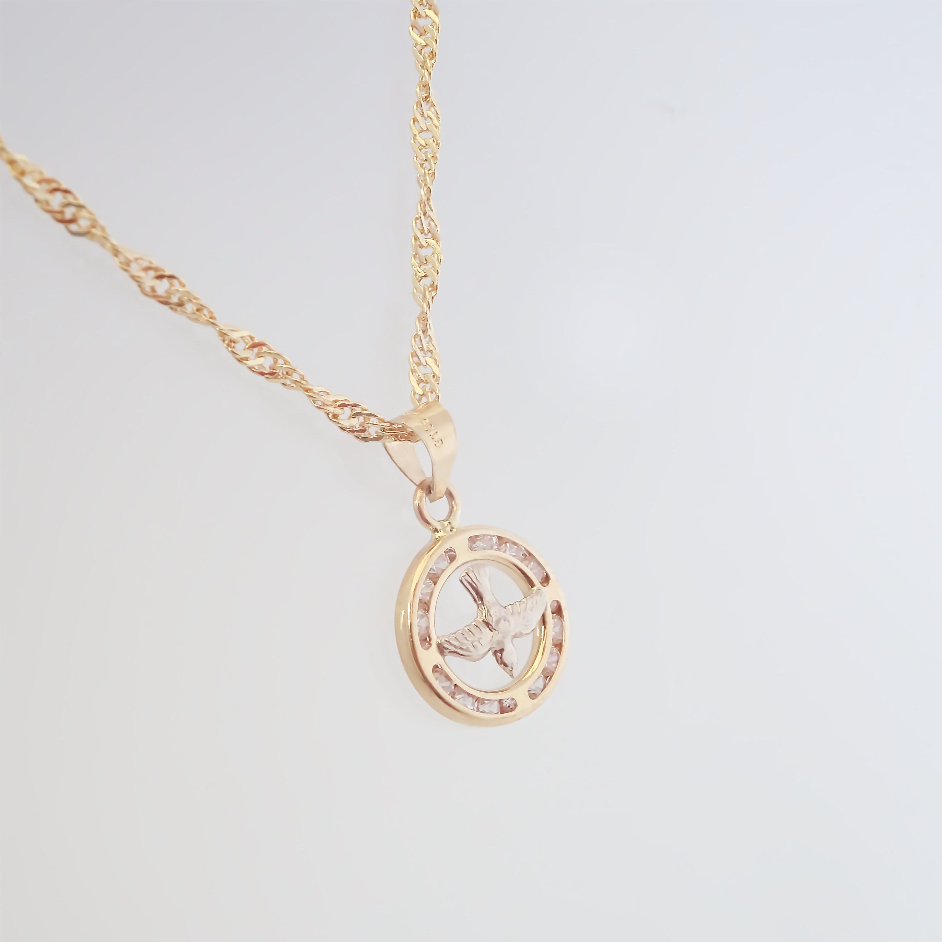 Amor Eterno - Dije Medalla Espíritu Santo Chico 10k + Cadena de Regalo