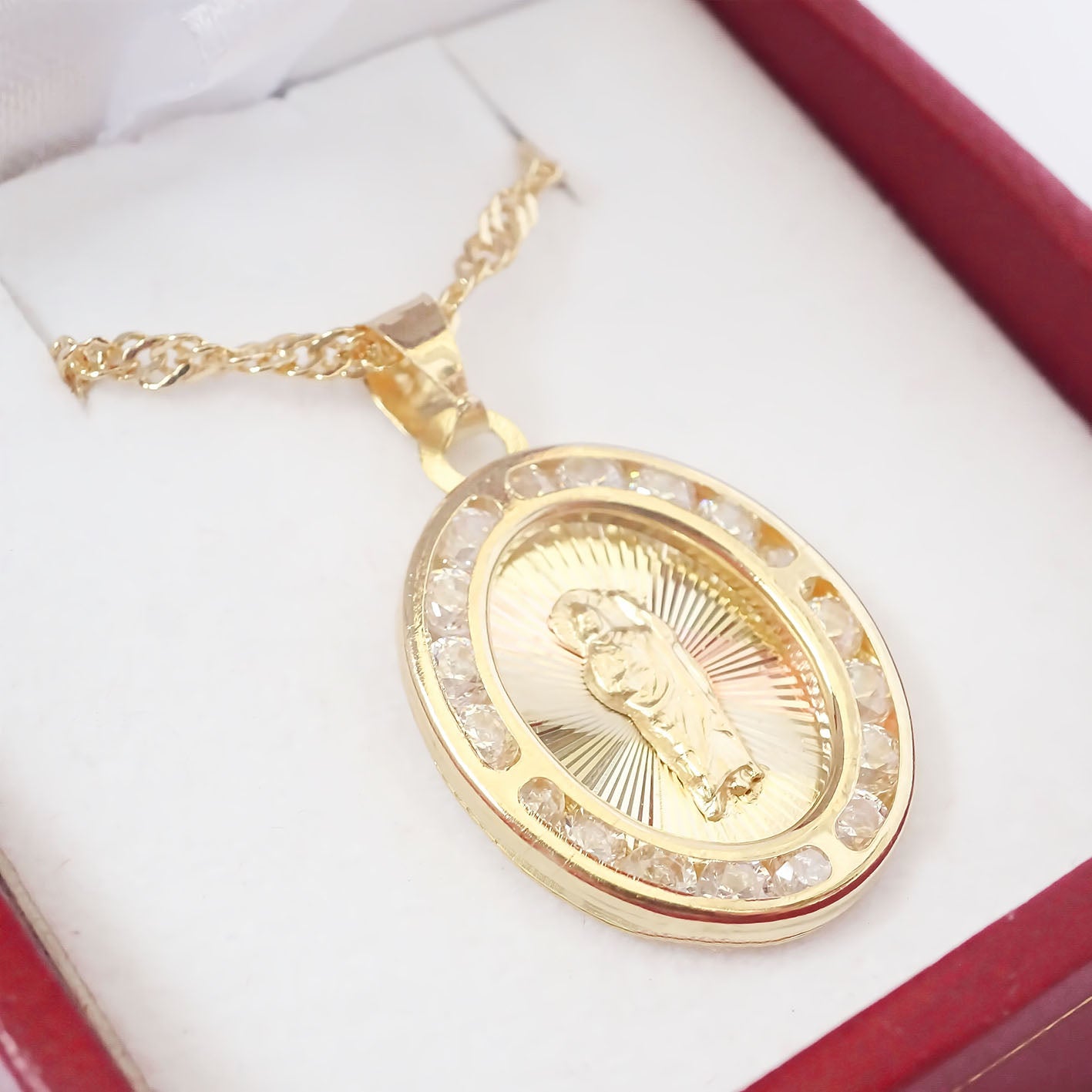 Amor Eterno - Dije San Judas Tadeo 3 Oros 10k Cadena Regalo / Ovalada