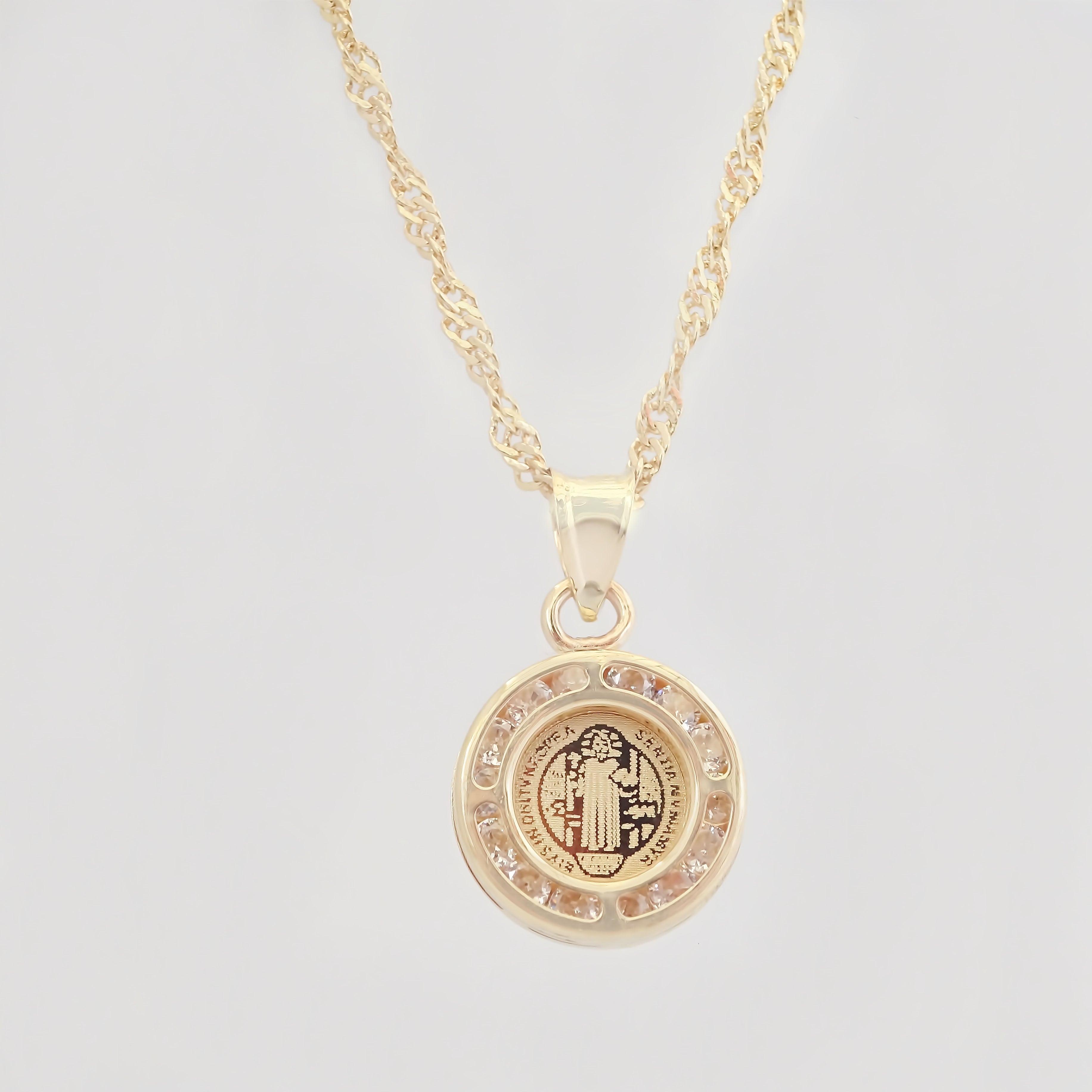 Amor Eterno - Dije Medalla San Benito 2 Lados Oro 10k + Cadena de Regalo