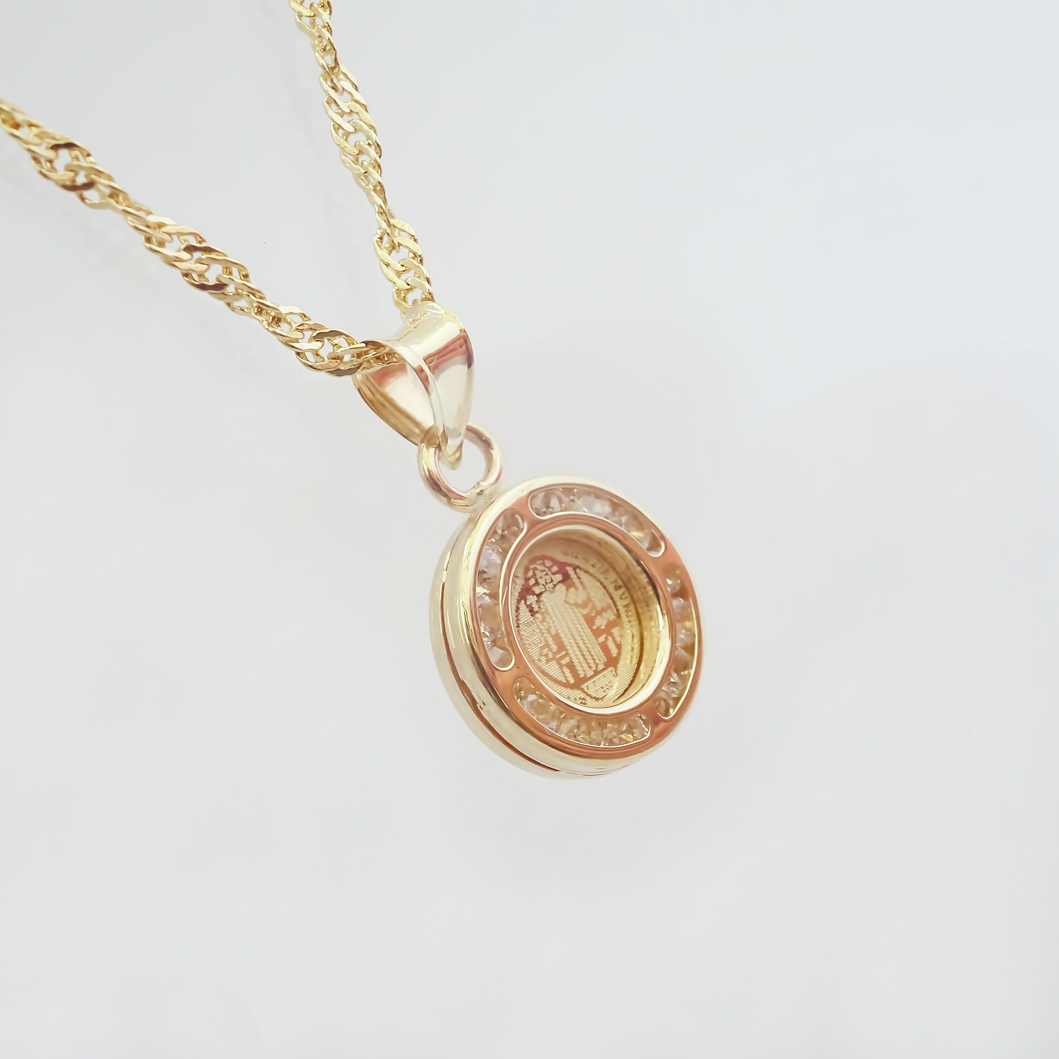 Amor Eterno - Dije Medalla San Benito 2 Lados Oro 10k + Cadena de Regalo