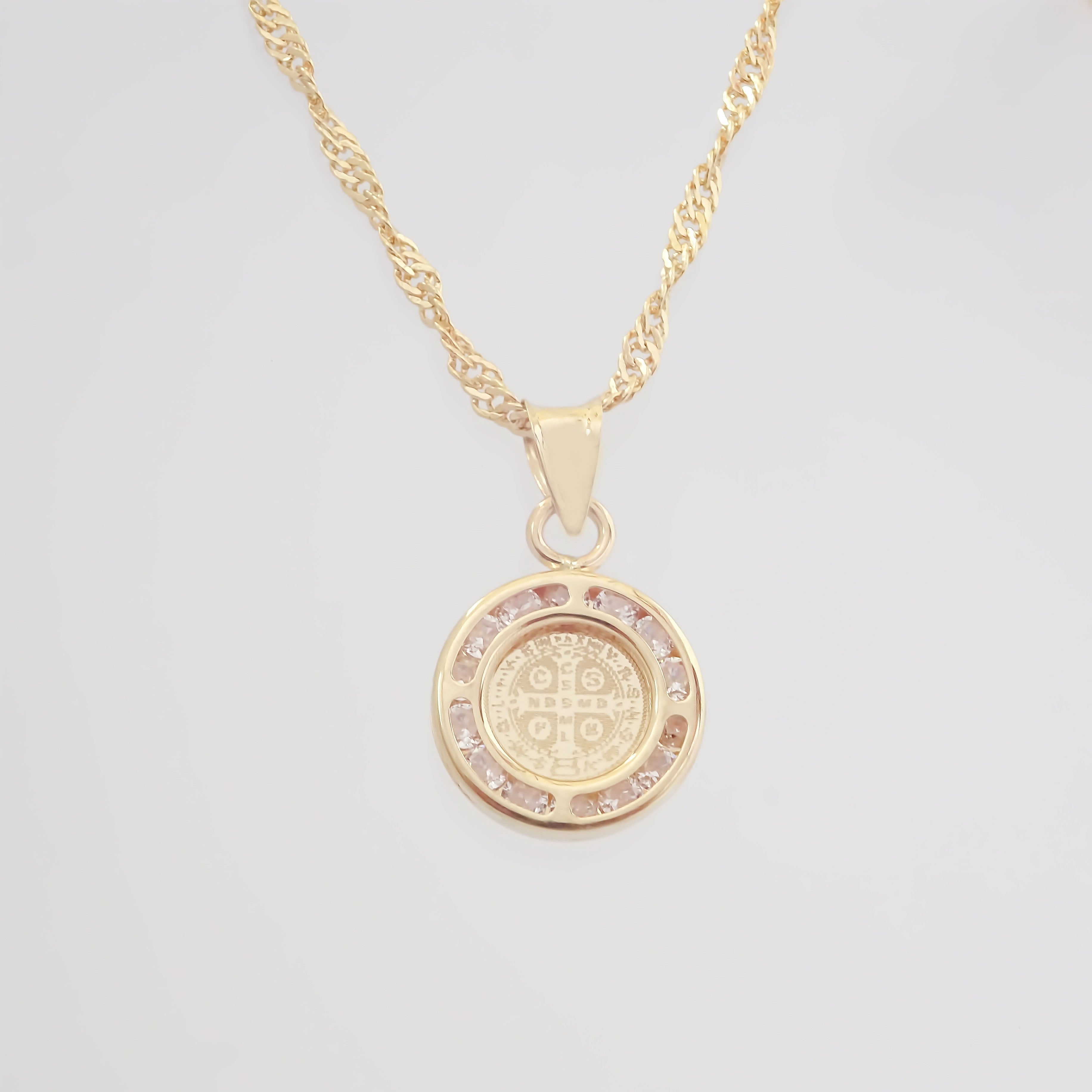 Amor Eterno - Dije Medalla San Benito 2 Lados Oro 10k + Cadena de Regalo