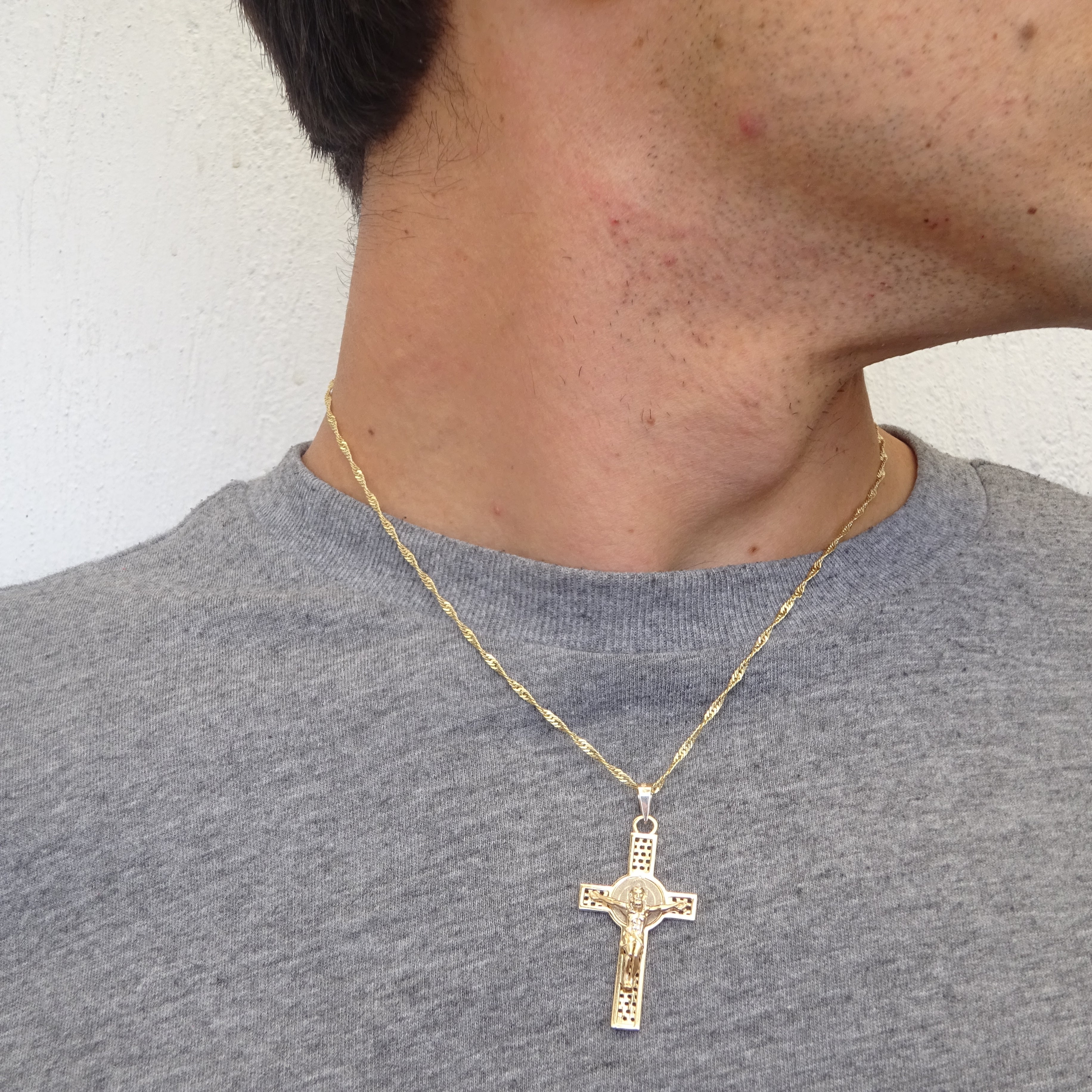AmorEterno - Dije Cruz De San Benito Gde En Oro 10k 4.5cm Sólido