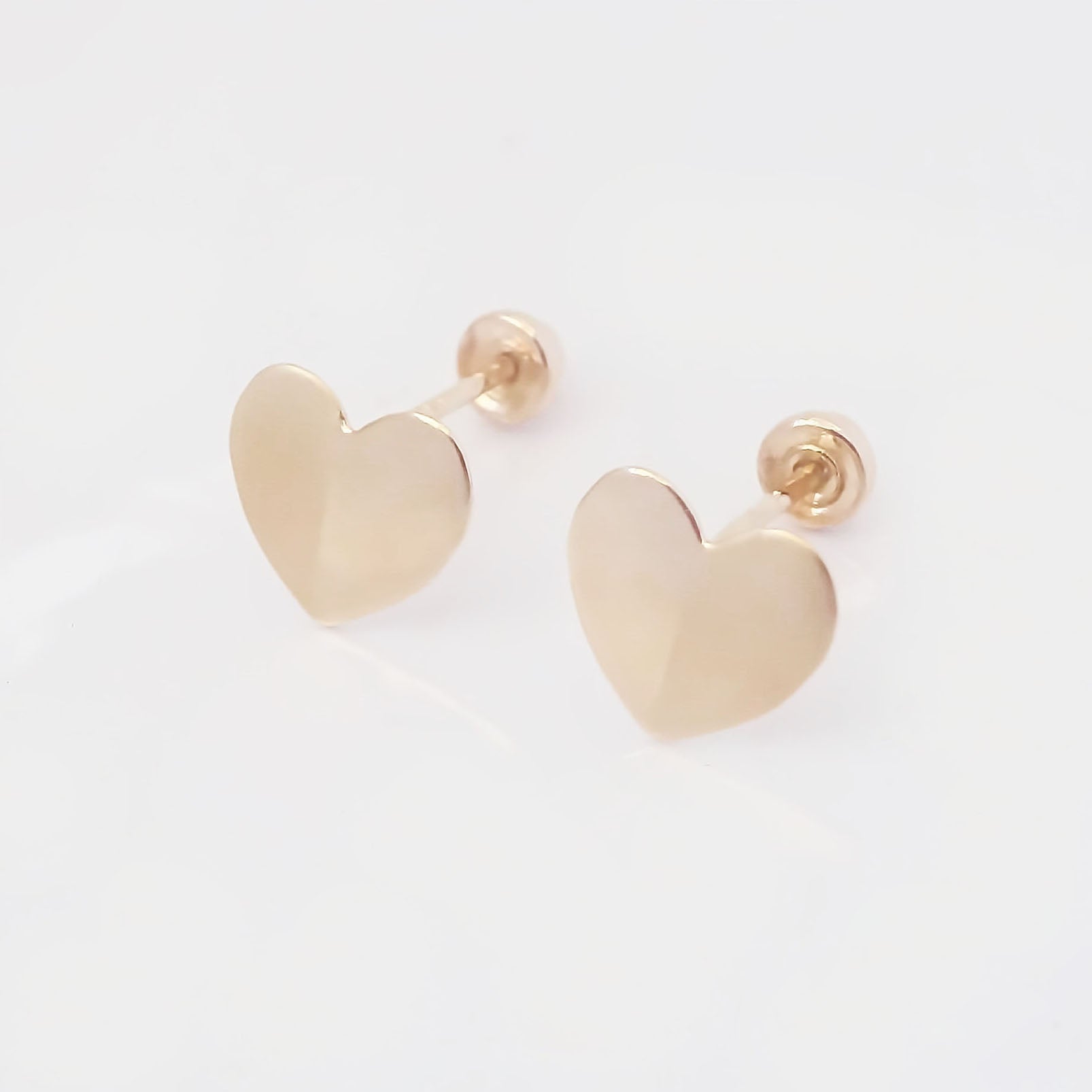 Amor Eterno - Broqueles / Corazón Due Tono Aretes / Oro 10k