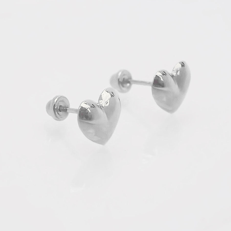 Amor Eterno - Broqueles Corazón Legacy Aretes / Oro 10k / Blanco