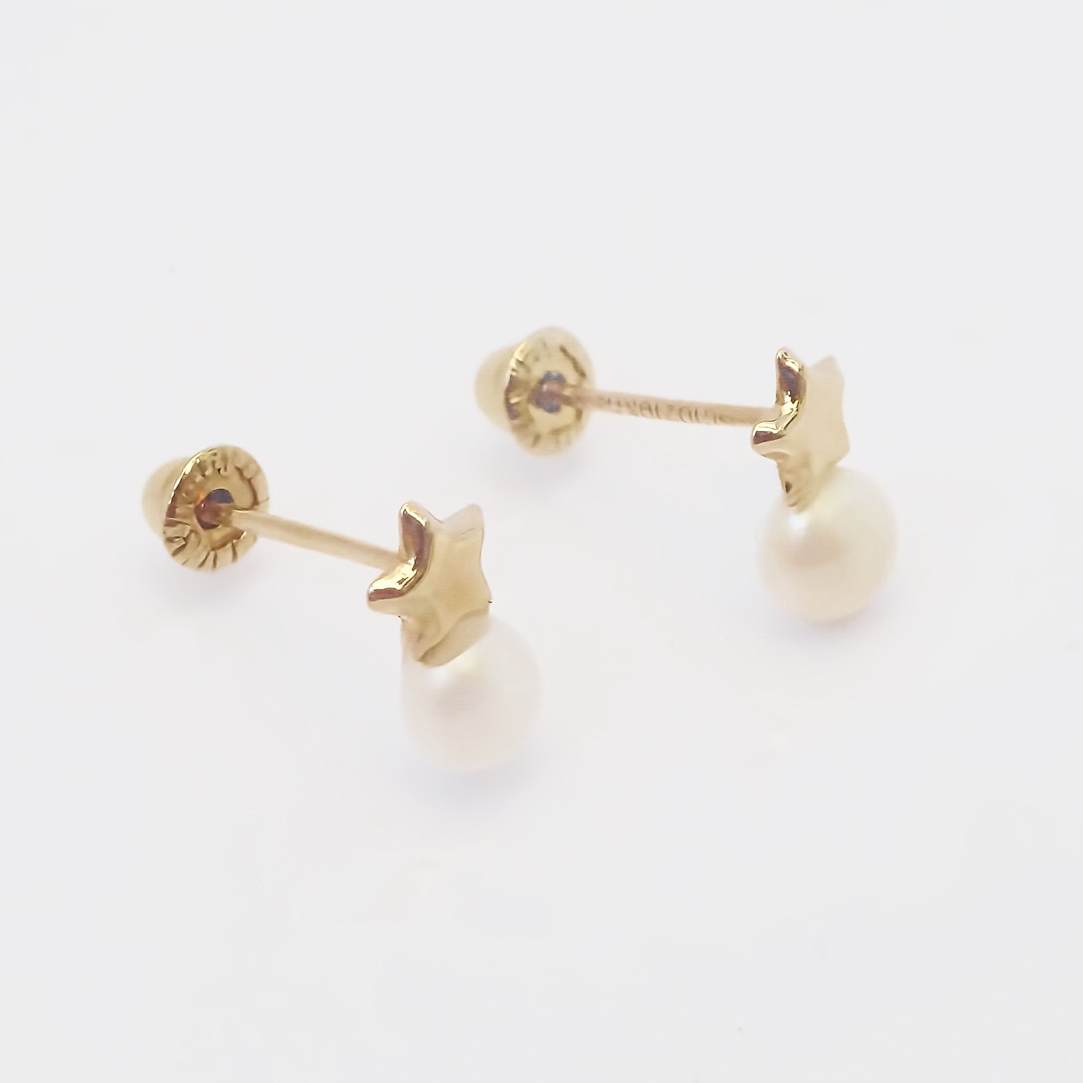 Amor Eterno - Broqueles Finos Perla Tu Y Yo / Aretes Oro 10k / Estrella