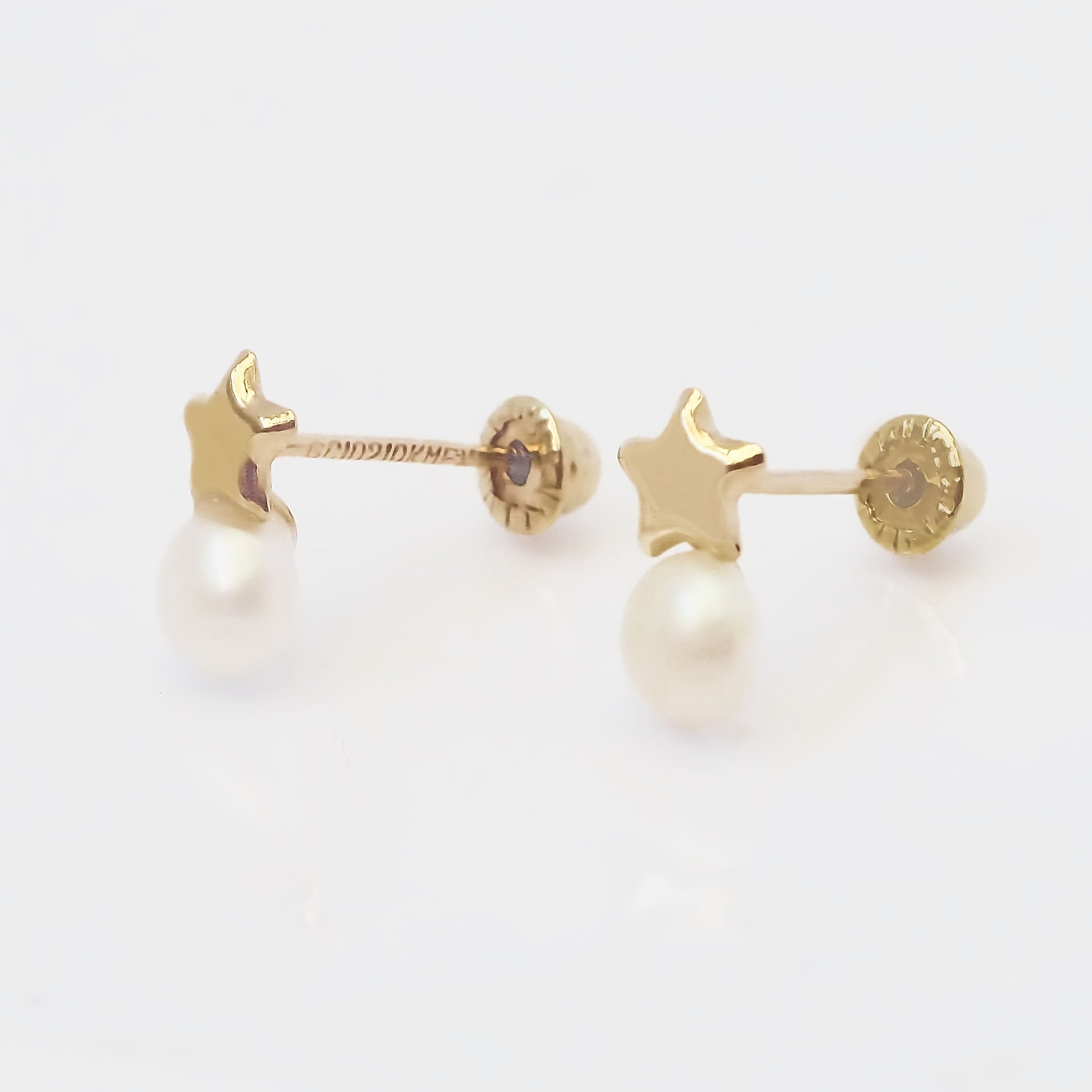 Amor Eterno - Broqueles Finos Perla Tu Y Yo / Aretes Oro 10k / Estrella