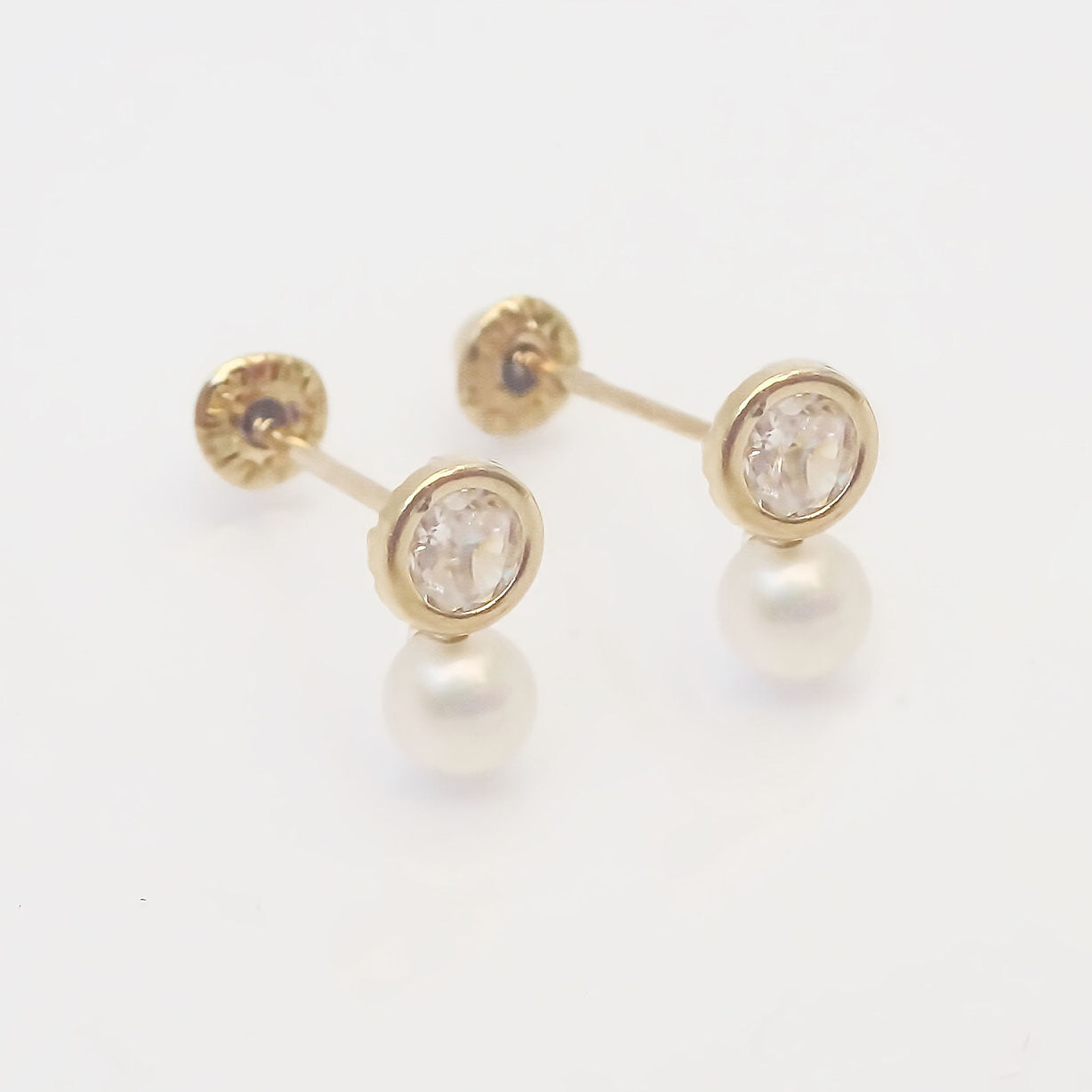 Amor Eterno - Broqueles Finos Perla Tu Y Yo / Aretes Oro 10k