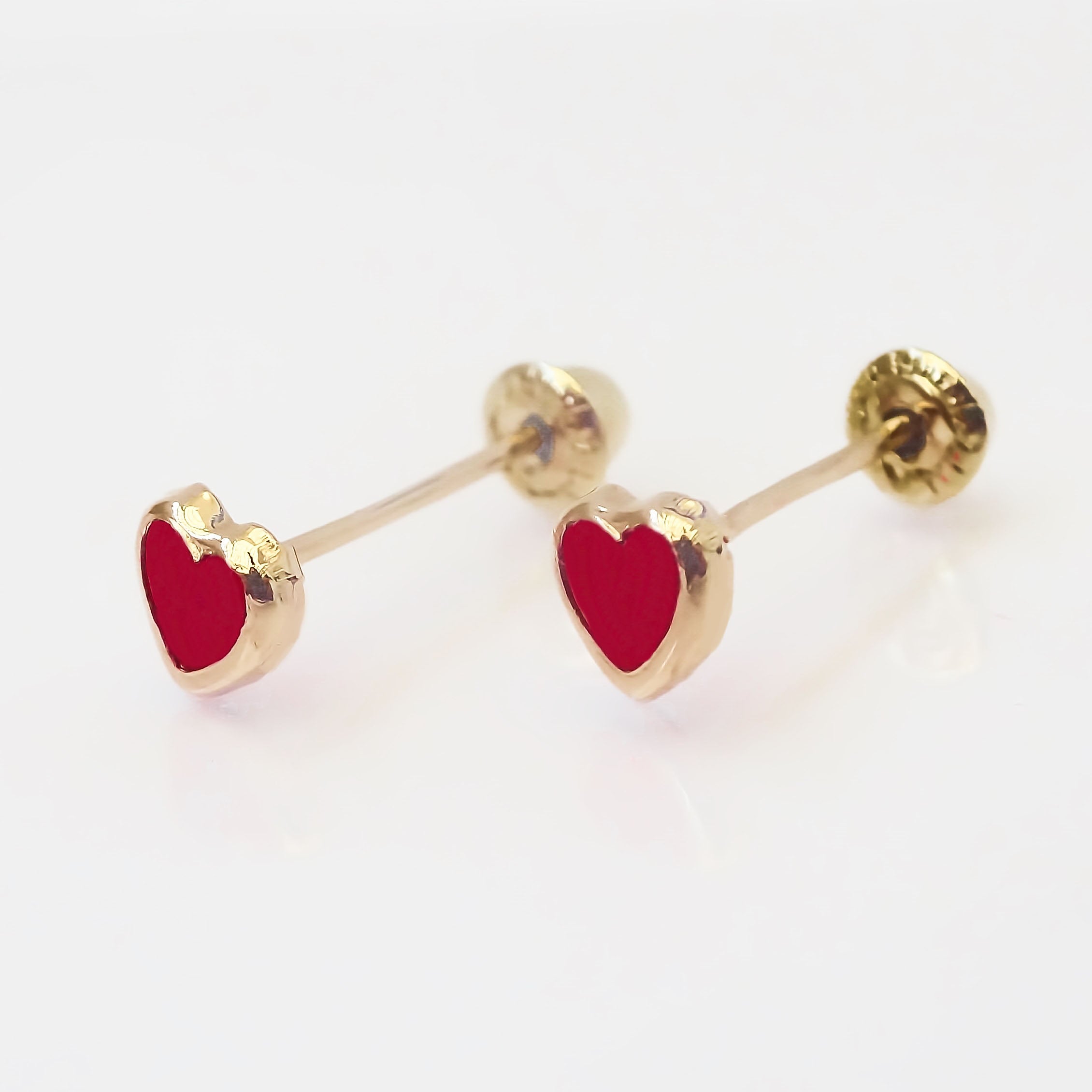 Amor Eterno - Broquel Corazón Bisel Mini Bebé Aretes Oro 10k - Rojo
