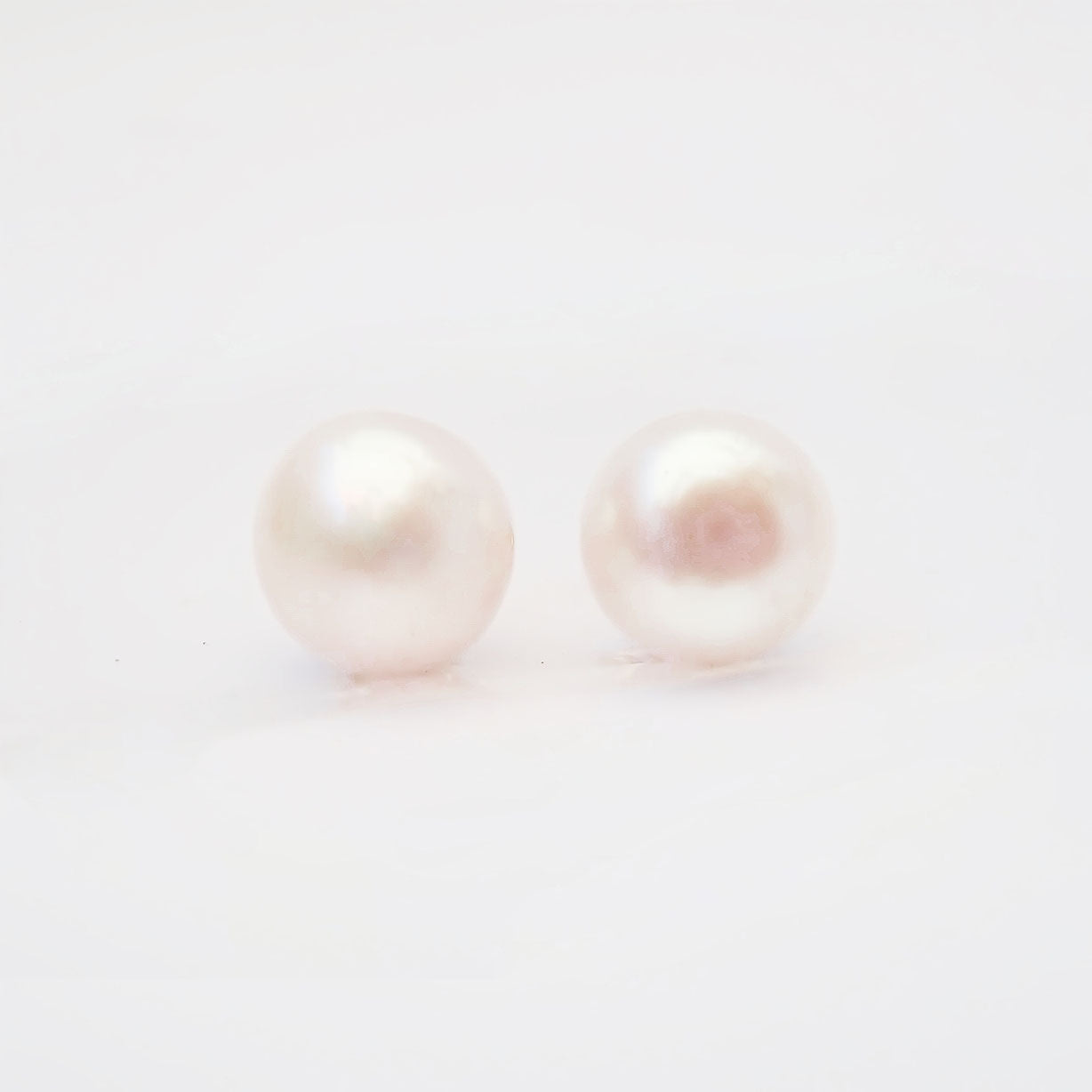 Amor Eterno - Broqueles Elegantes / Perla 9mm Aretes Oro 10k