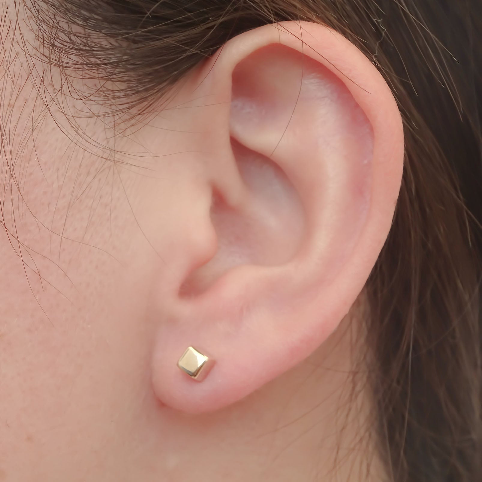 Amor Eterno - Broqueles Cubo Dado Aretes / Oro 10k