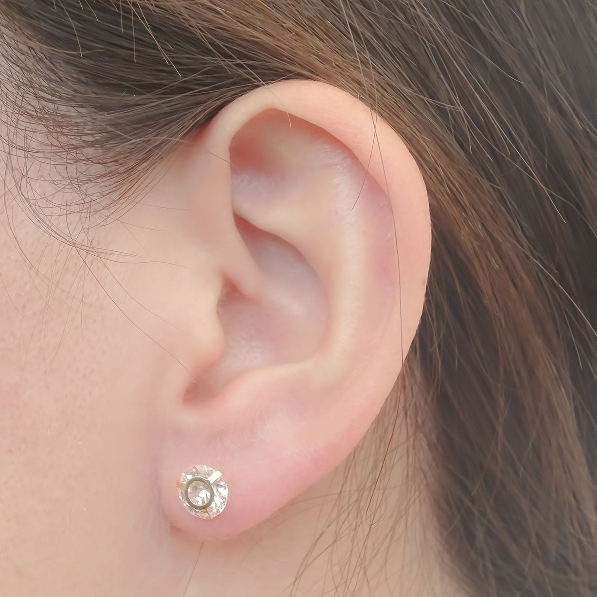 Amor Eterno - Broqueles Recto Aro 7mm / Aretes / Oro 10k