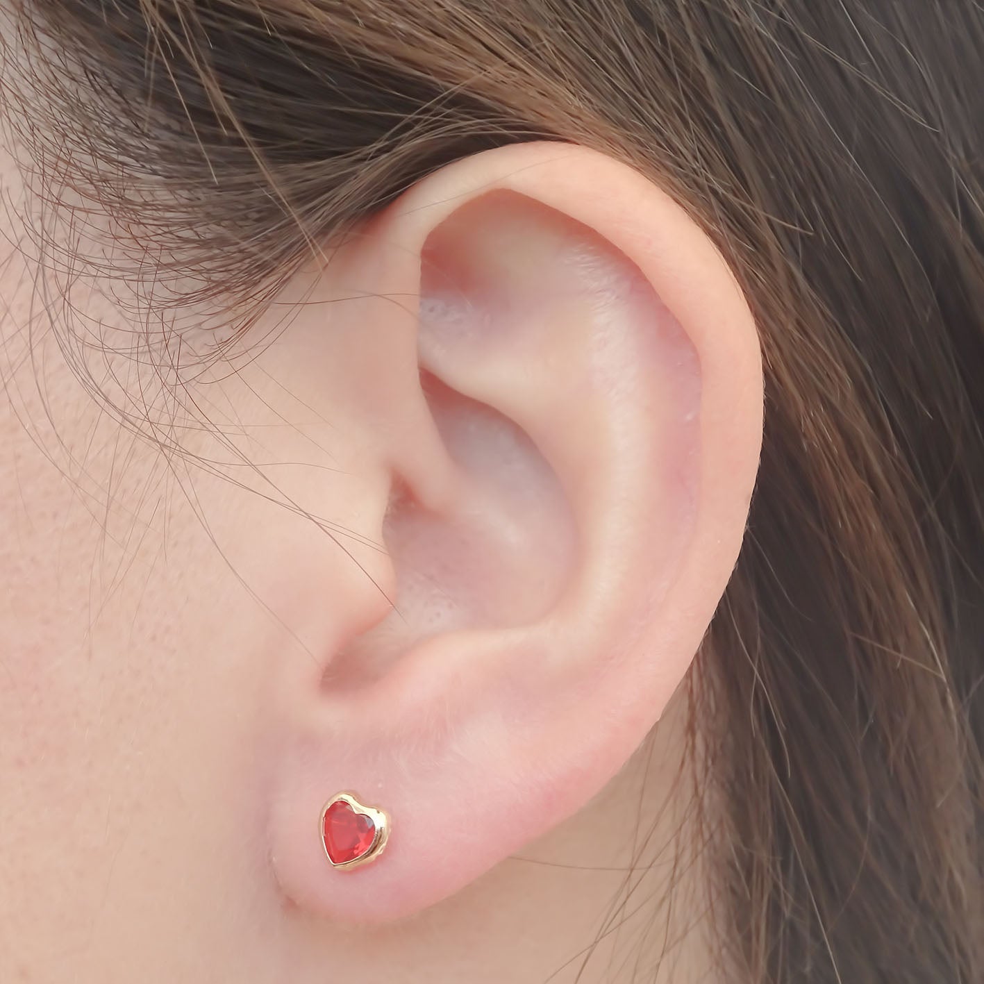 Amor Eterno - Broquel Corazón Bisel #5 / Aretes Oro 10k