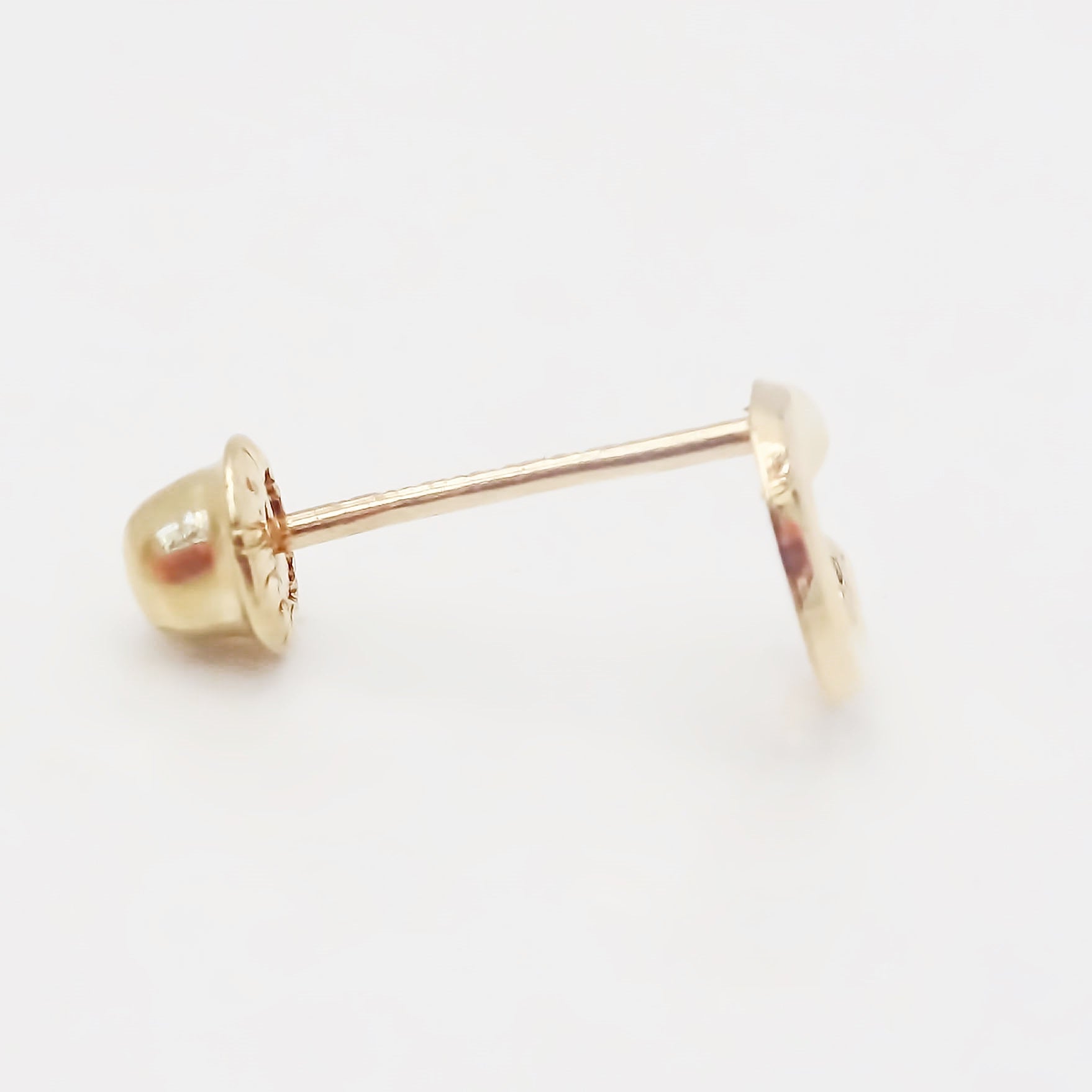 Amor Eterno - Broqueles Una Inicial Letra / Aretes / Oro 10k / U