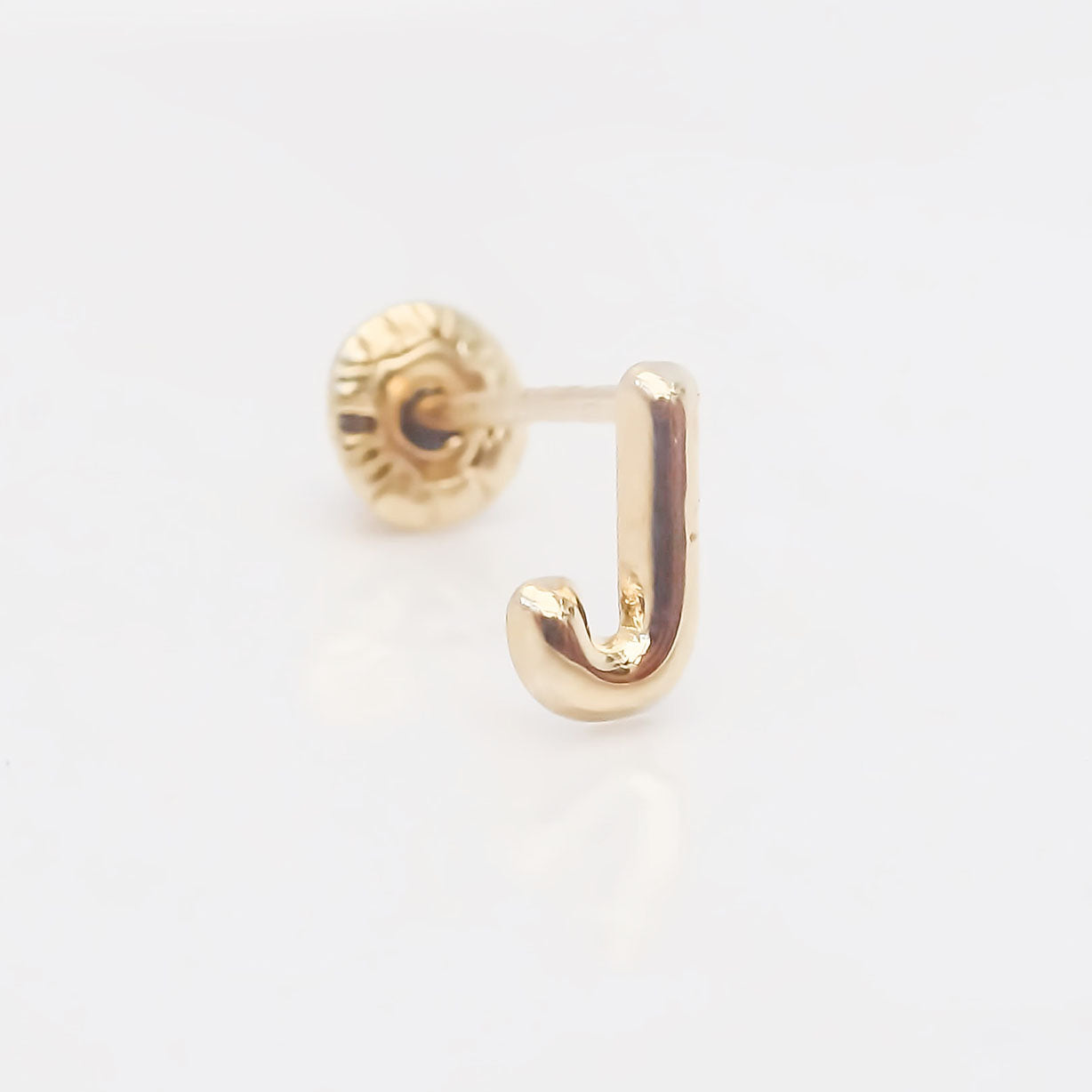 Amor Eterno - Broqueles Una Inicial Letra / Aretes / Oro 10k / J