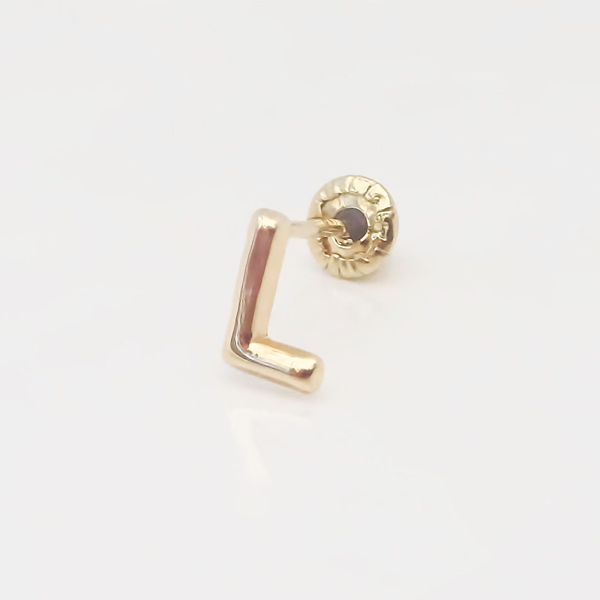 Amor Eterno - Broqueles Una Inicial Letra / Aretes / Oro 10k / L