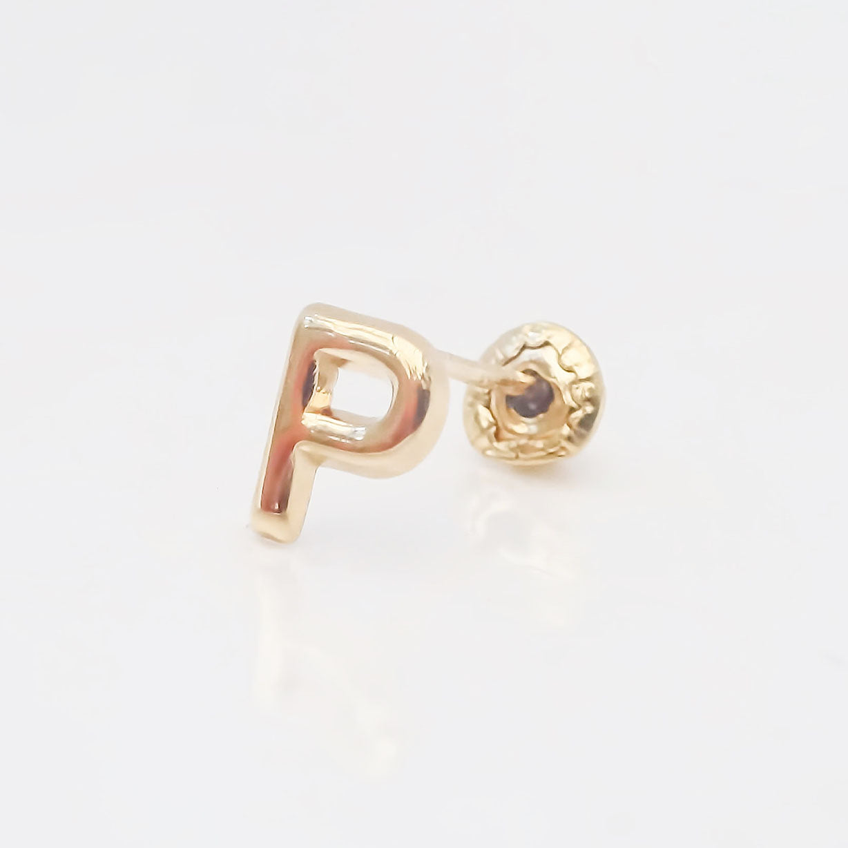 Amor Eterno - Broqueles Una Inicial Letra / Aretes / Oro 10k / P