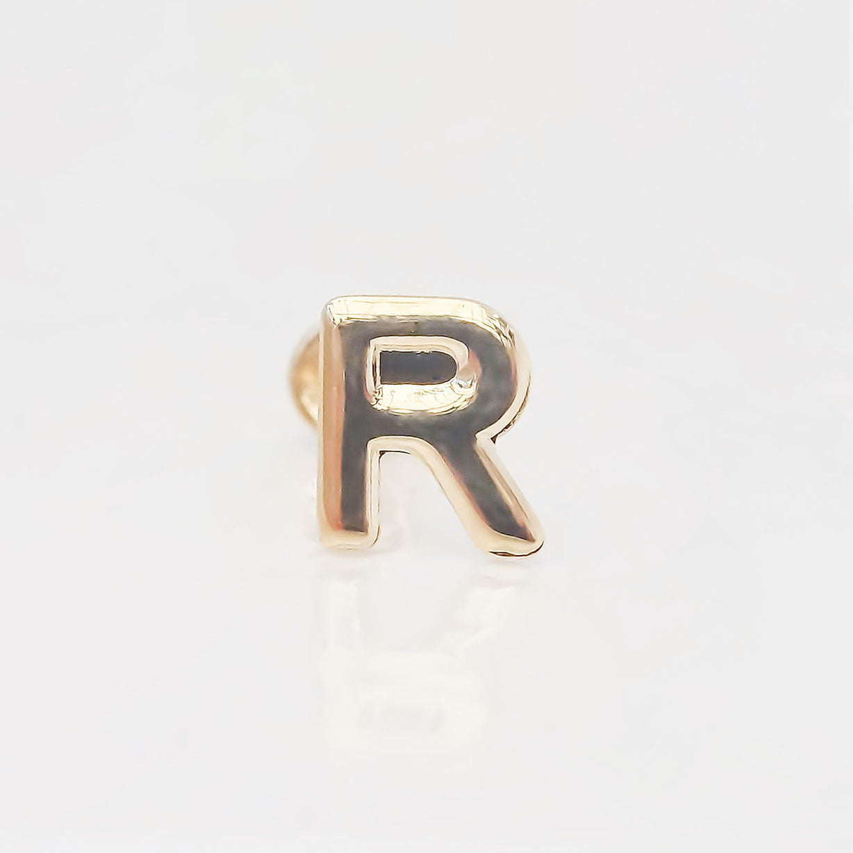 Amor Eterno - Broqueles Una Inicial Letra / Aretes / Oro 10k / R