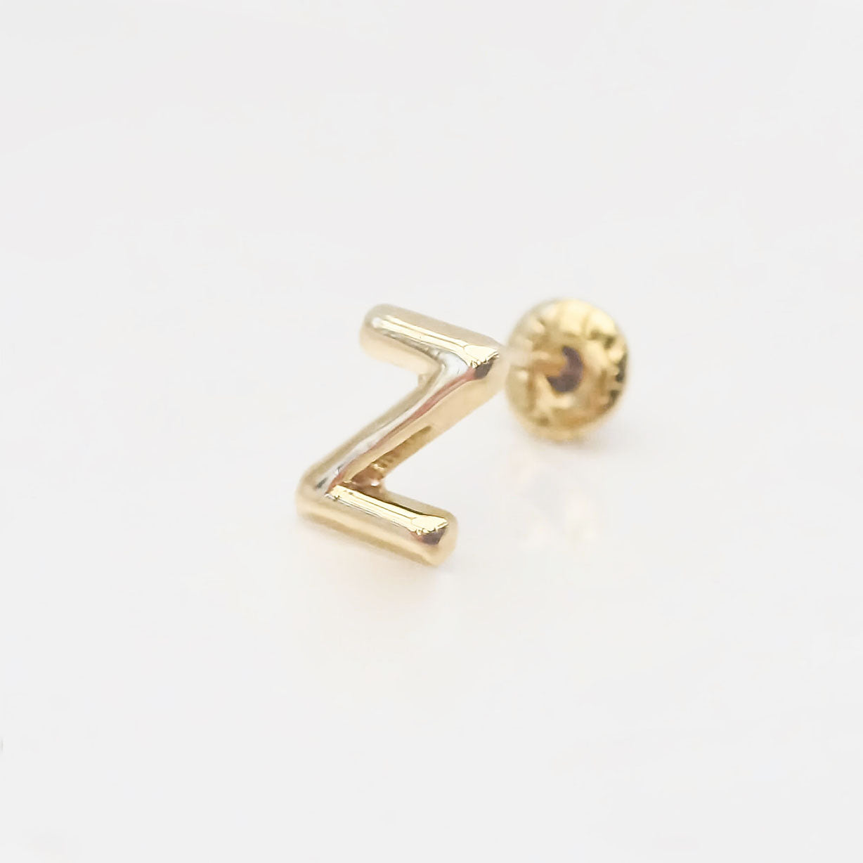 Amor Eterno - Broqueles Una Inicial Letra / Aretes / Oro 10k / Z