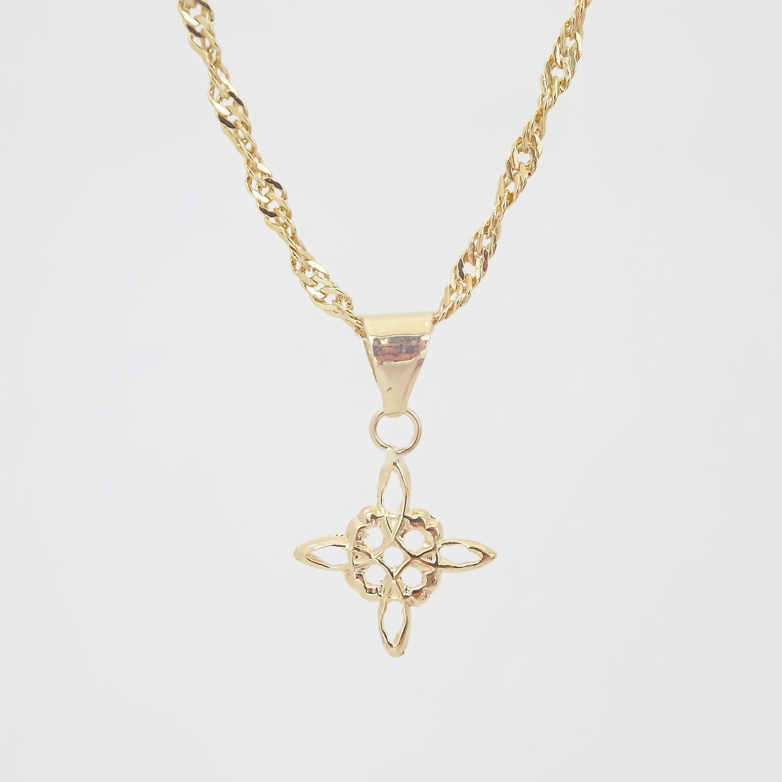 Amor Eterno - Dije Nudo De Bruja CH / Oro Sólido 10k + Cadena