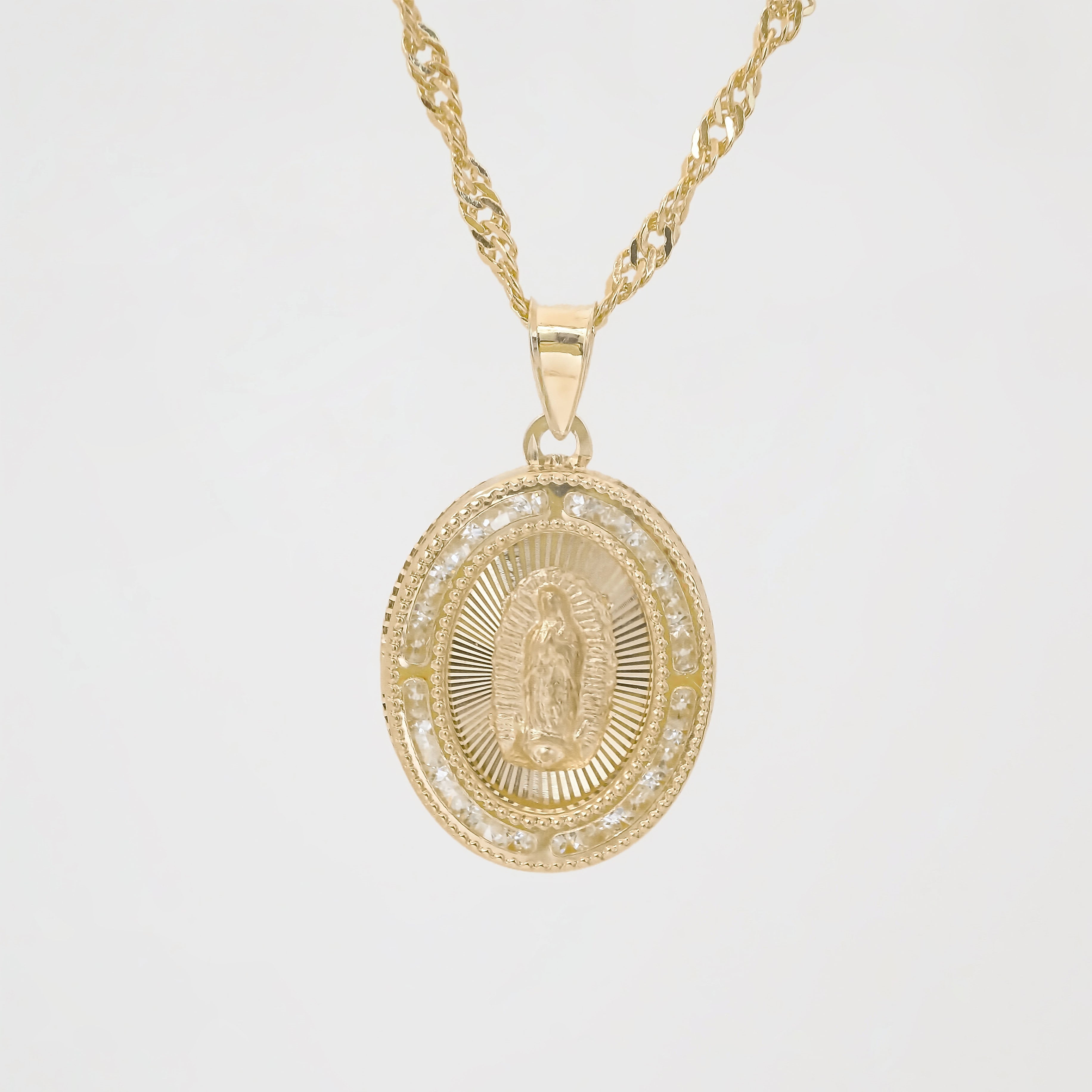 Amor Eterno - Medalla Virgen Elegante 10k + Cadena de Regalo