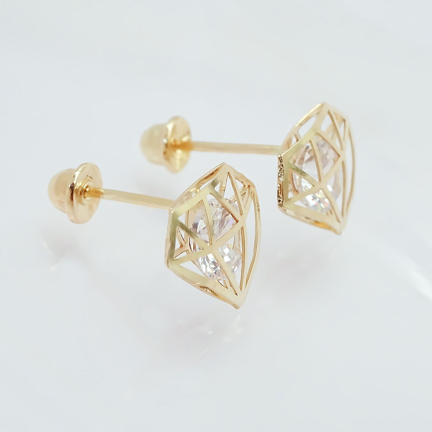 Amor Eterno - Broqueles Diamante / Aretes / Oro 10k