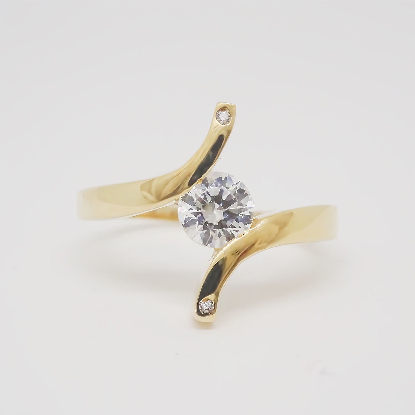 Amor Eterno - Anillo Winter / Oro 10k Sólido