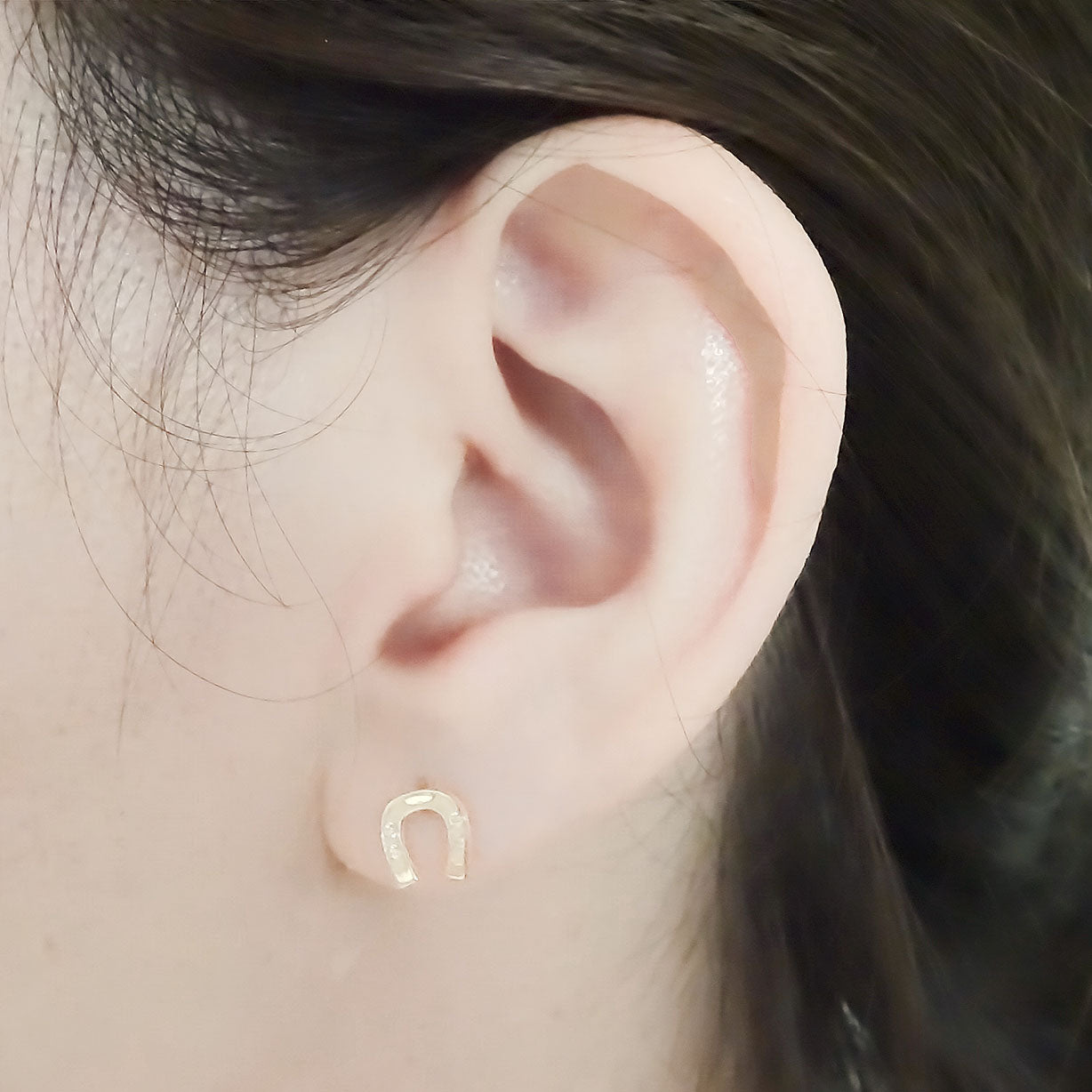 Amor Eterno - Broqueles Herradura / Aretes / Oro Sólido 10k