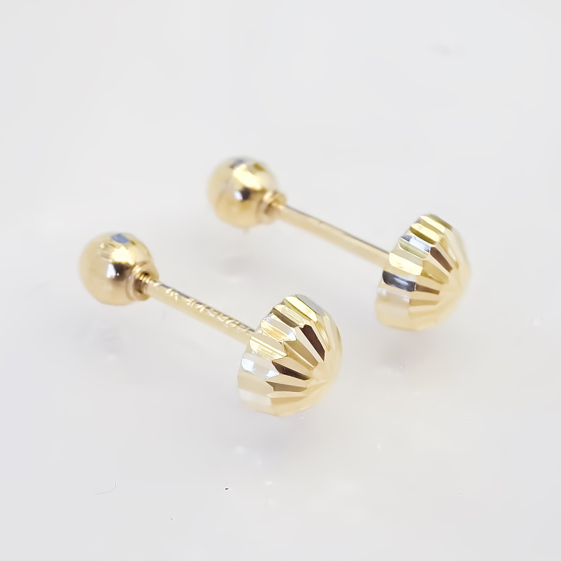 Amor Eterno - Broqueles Hongo / Aretes / Oro Sólido 10k