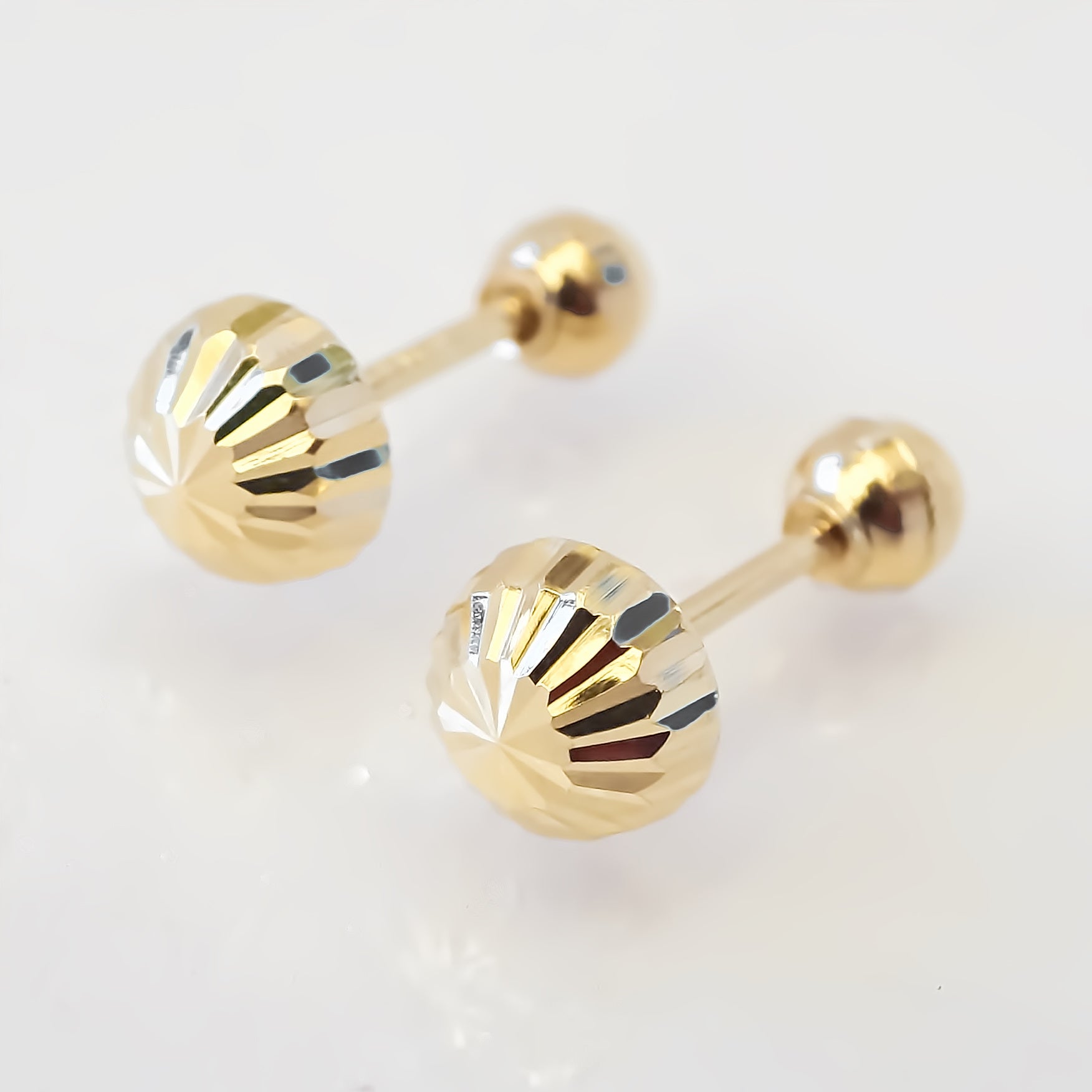Amor Eterno - Broqueles Hongo / Aretes / Oro Sólido 10k