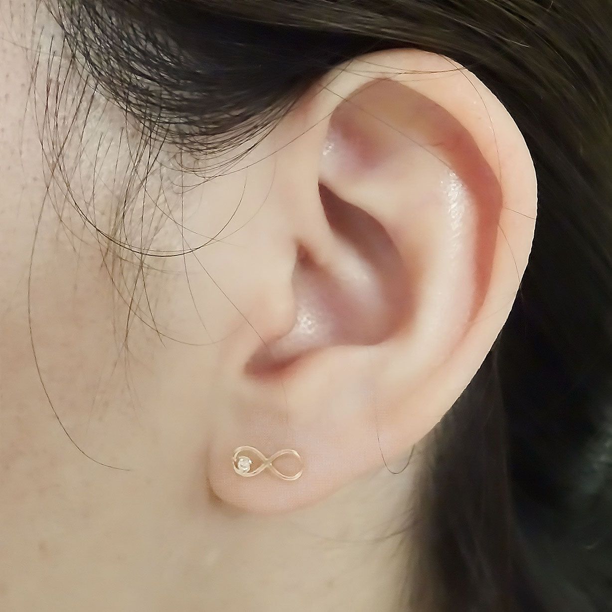 Amor Eterno - Broqueles Infinito / Aretes / Oro Sólido 10k