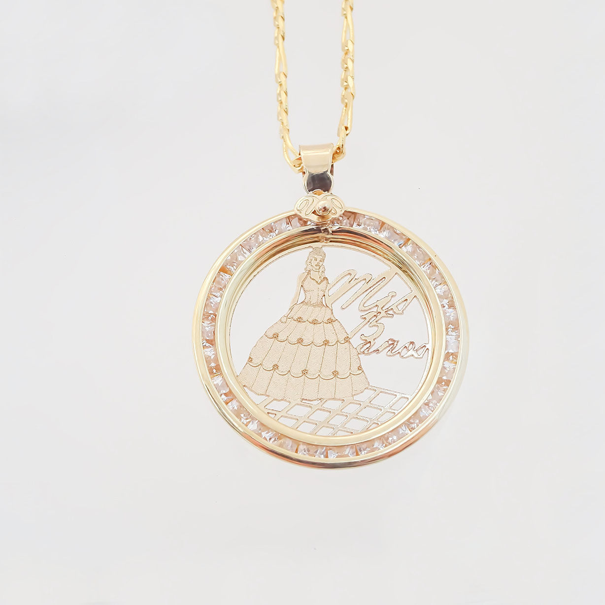 Amor Eterno - Dije XV Años Vestido Largo / Oro 10k + Cadena de Regalo