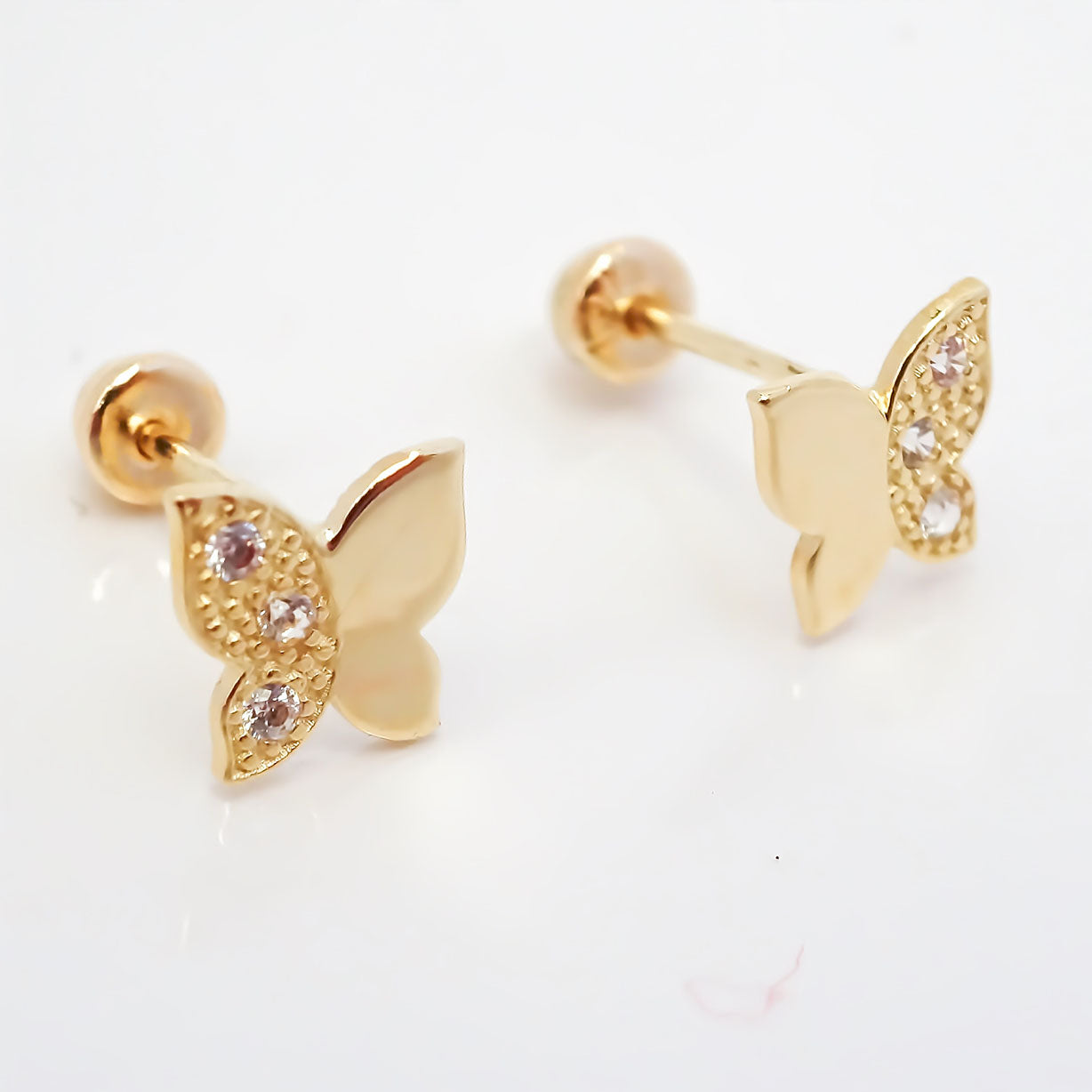 Amor Eterno - Broqueles Mariposita / Aretes / Oro Sólido 10k