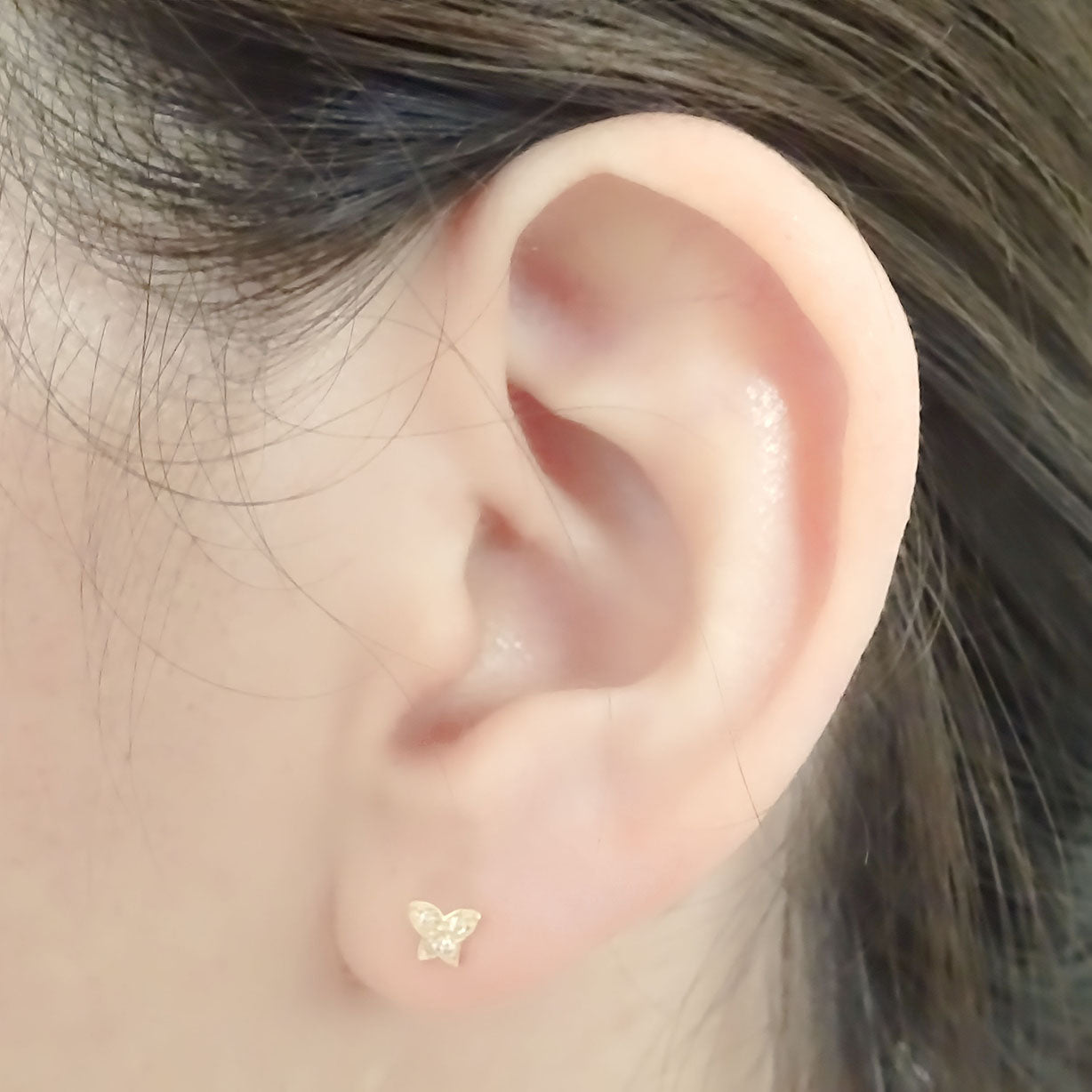Amor Eterno - Aretes Mariposa Mini Diamantes / Oro 10k