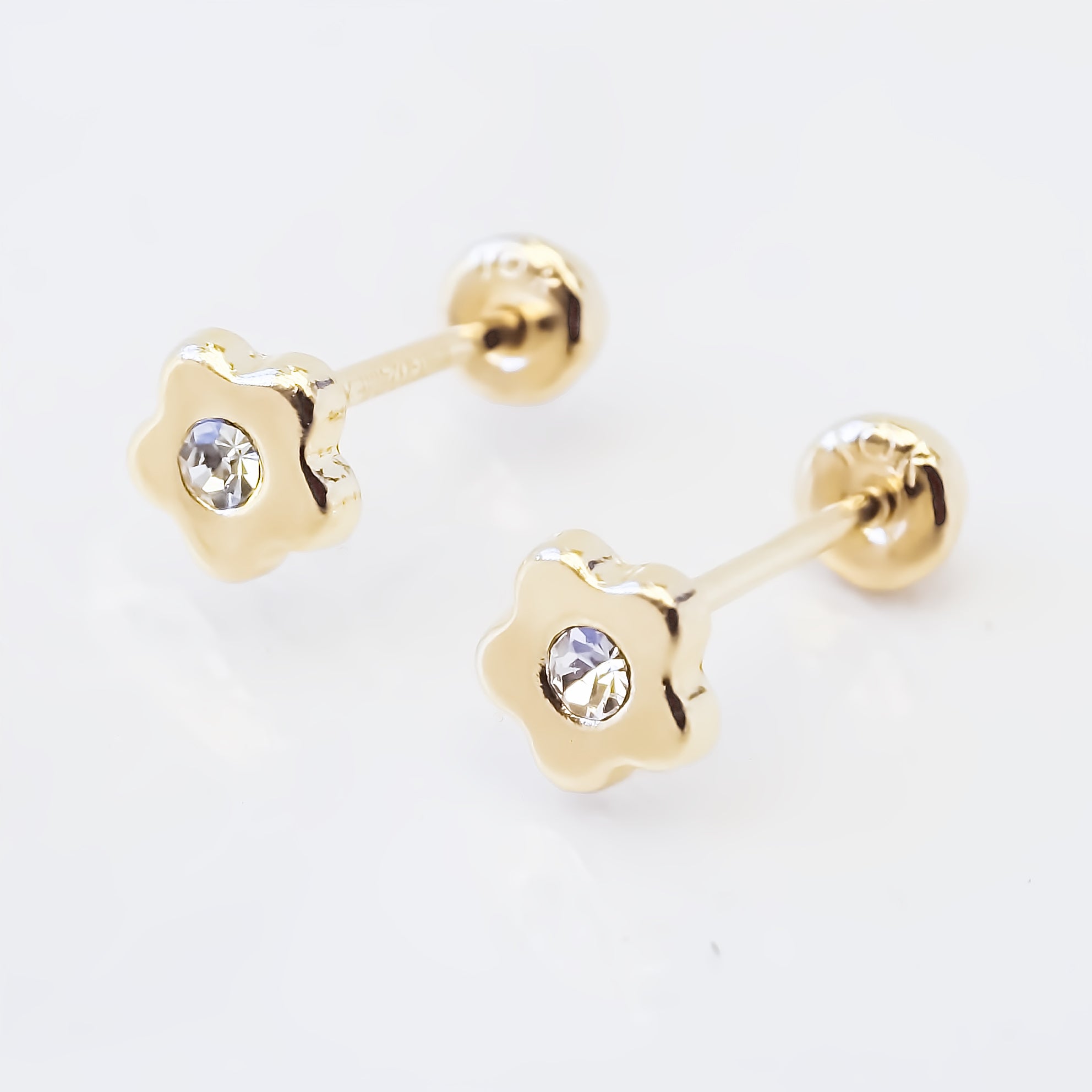 Amor Eterno - Broqueles Margarita Bebé / Aretes Oro 10k