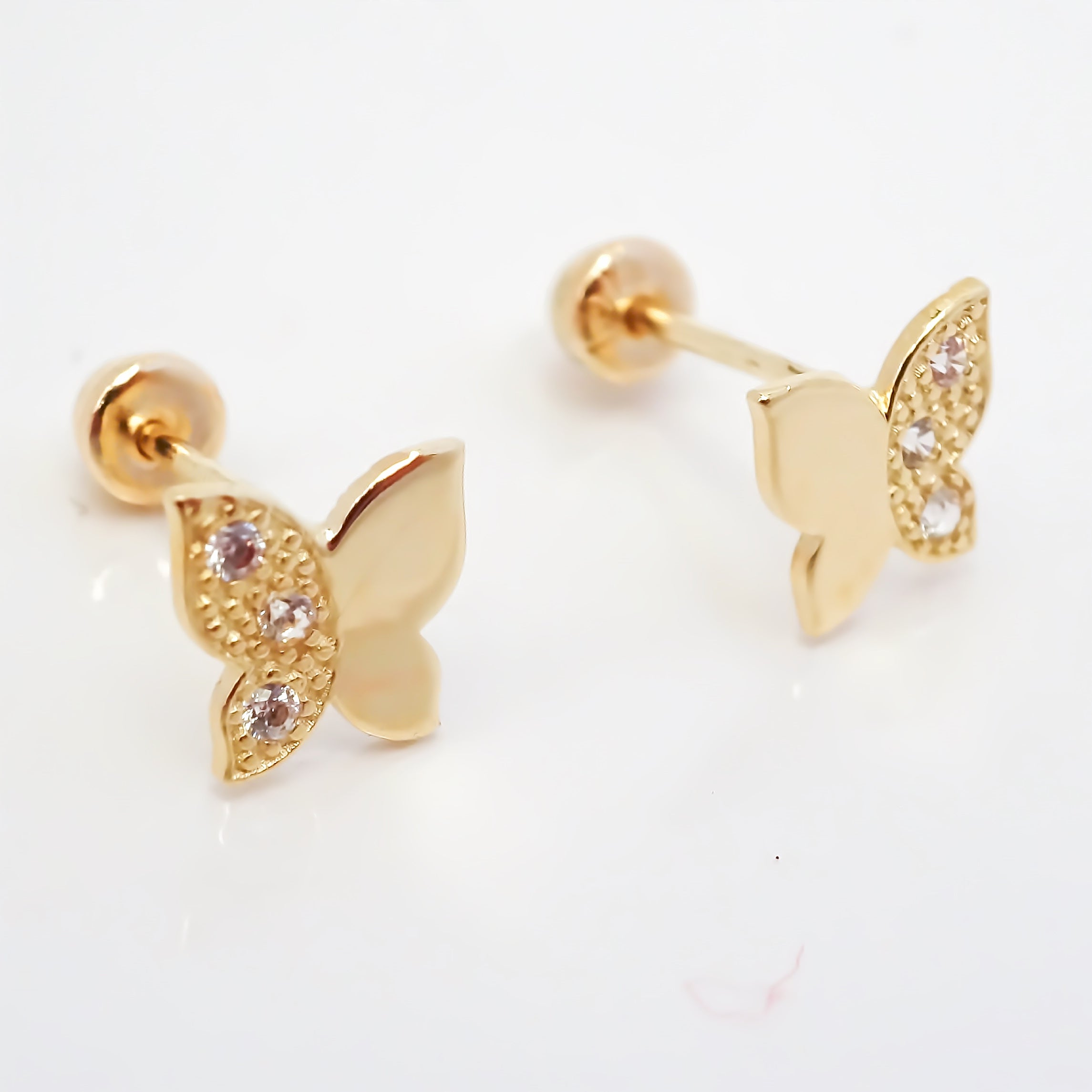 Amor Eterno - Broqueles Mariposita / Aretes / Oro Sólido 10k