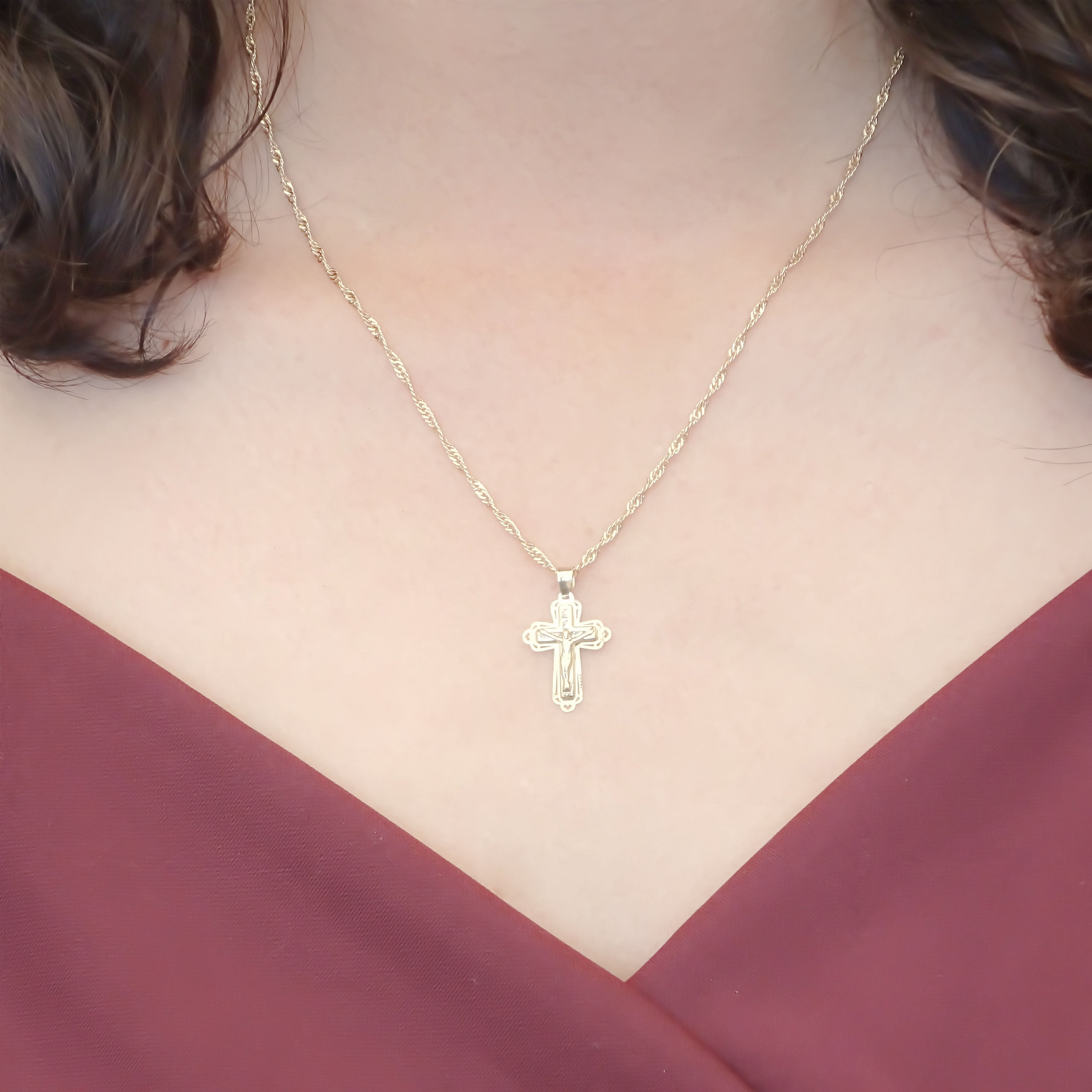 Amor Eterno - Dije Crucifijo Cristo Vitral / Oro 10k