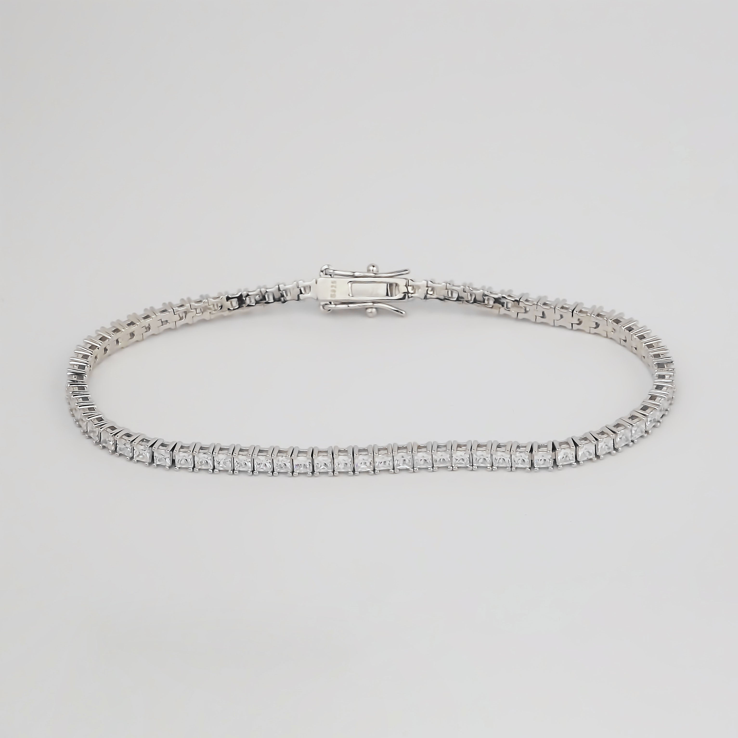 Amor Eterno- Pulsera Tennis Corte Princess Plata Con Oro 24k