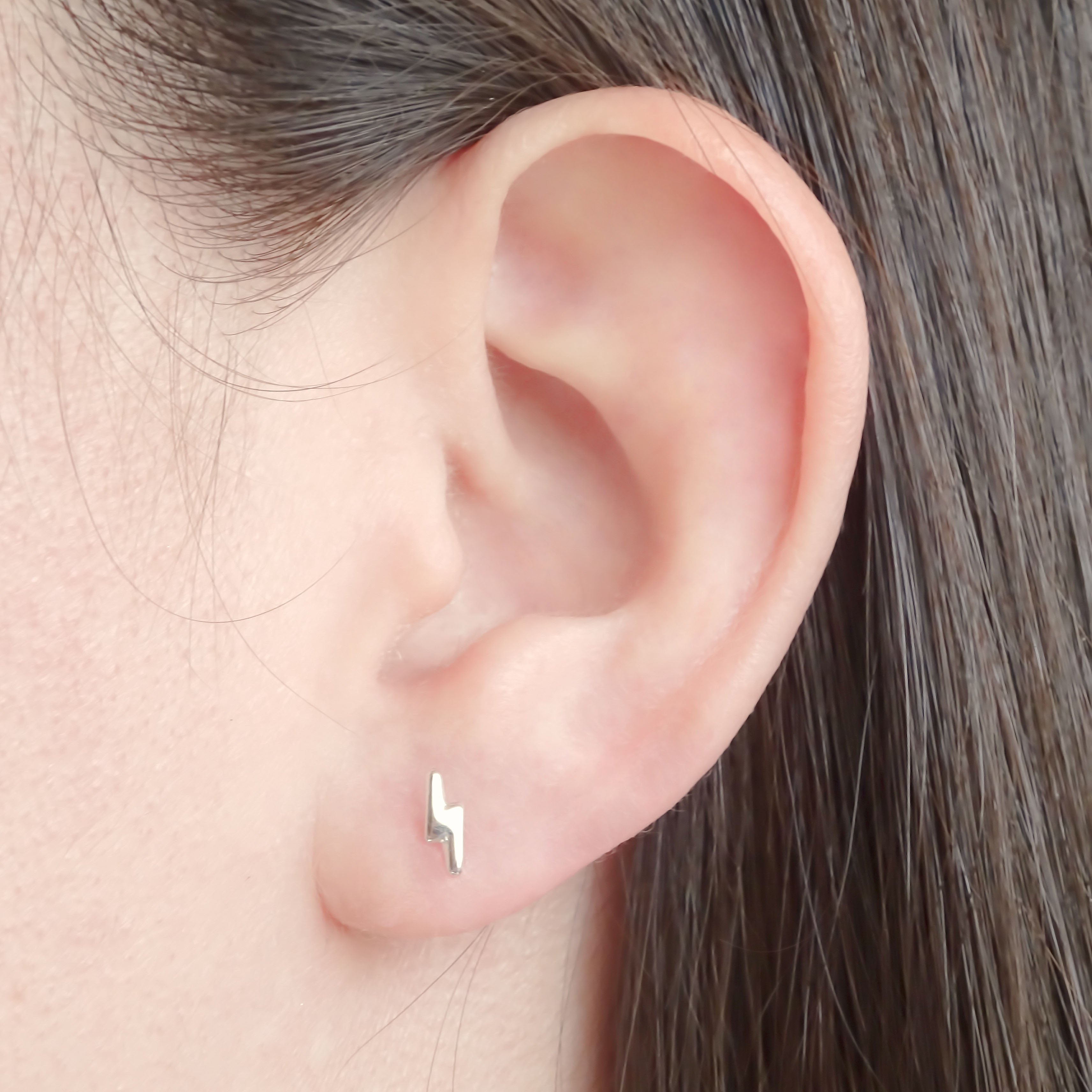 Amor Eterno - Broqueles Rayo Aretes / Oro 10k