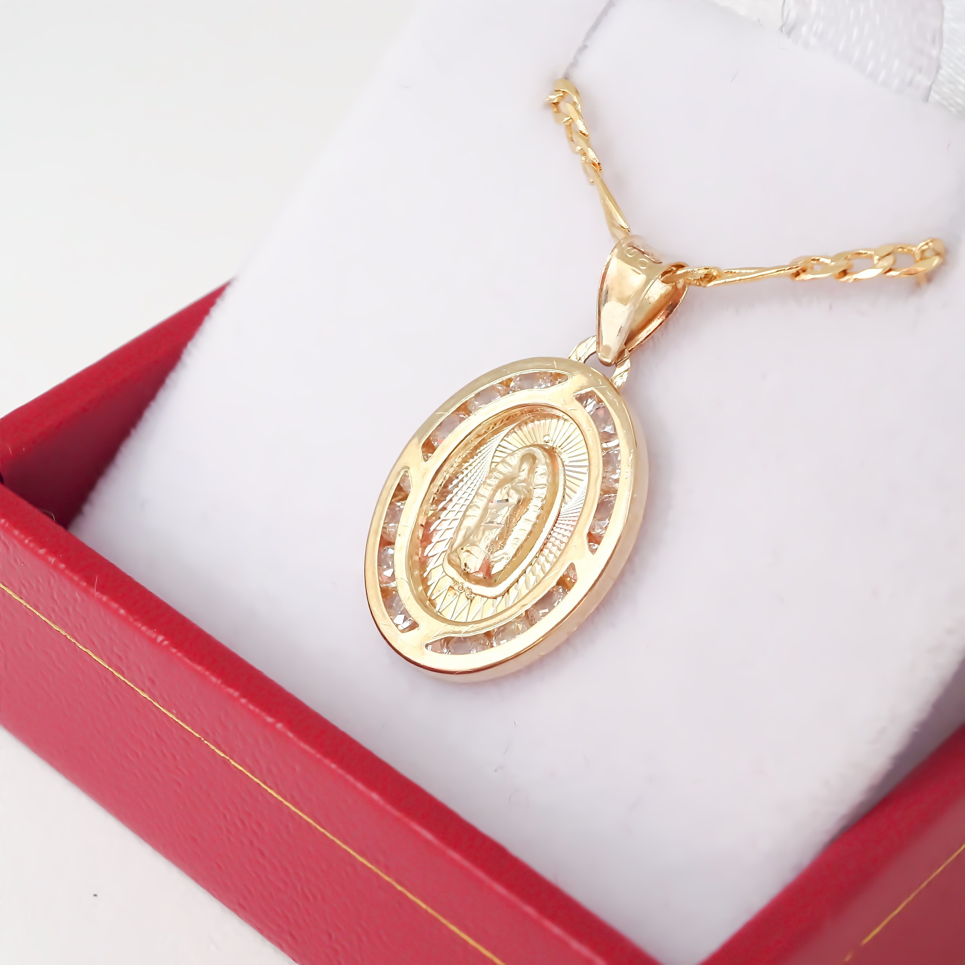 Amor Eterno - Dije Medalla Virgen / 3 Oros 10k Cadena de Regalo