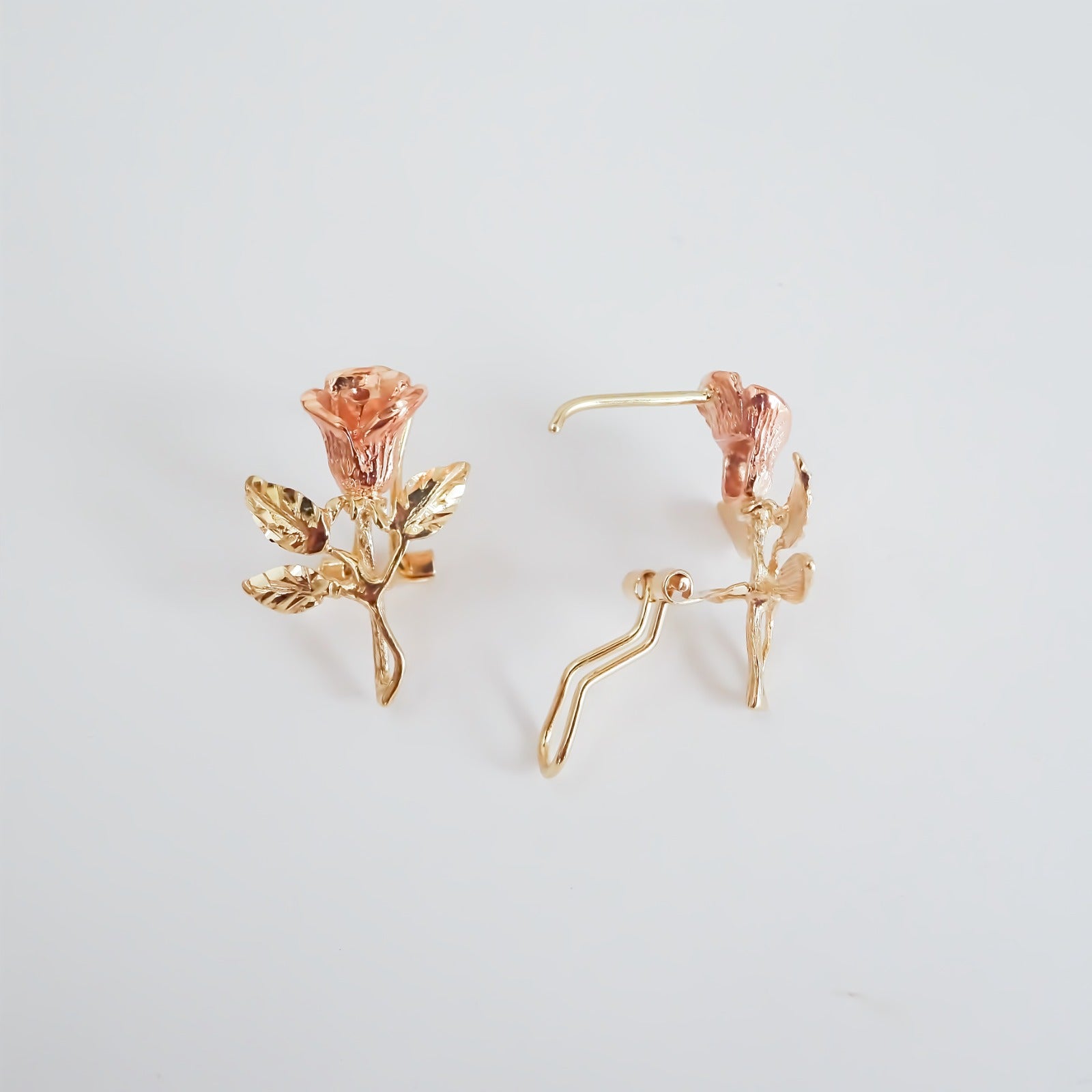 Amor Eterno - Broqueles Rosa Flor / Aretes Oro Sólido 10k