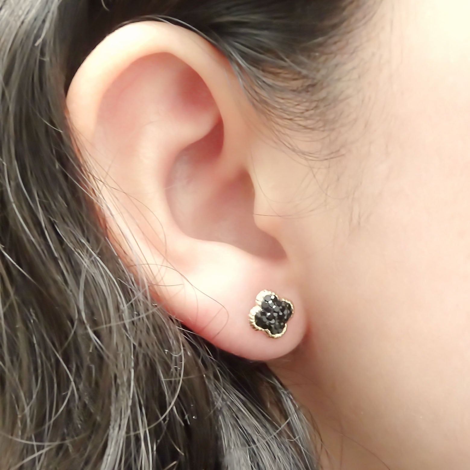 Amor Eterno - Broqueles Trébol Tapiz / Oro Sólido 10k