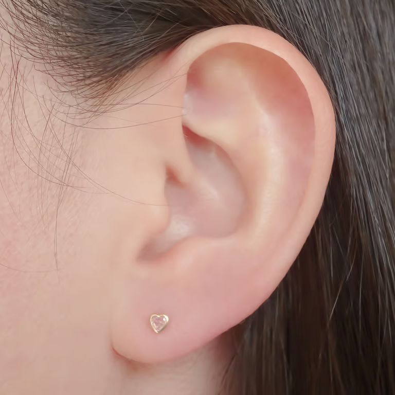 Amor Eterno - Broquel Corazón Bisel Mini Bebé Aretes Oro 10k / ROSA