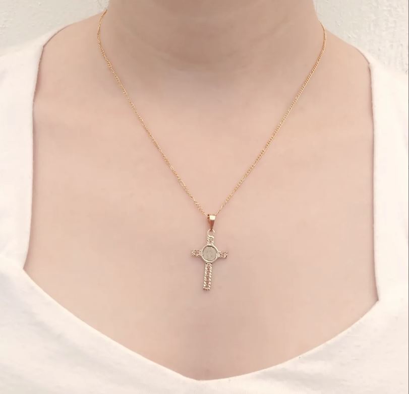 Amor Eterno - Cruz San Benito Oro Sólido