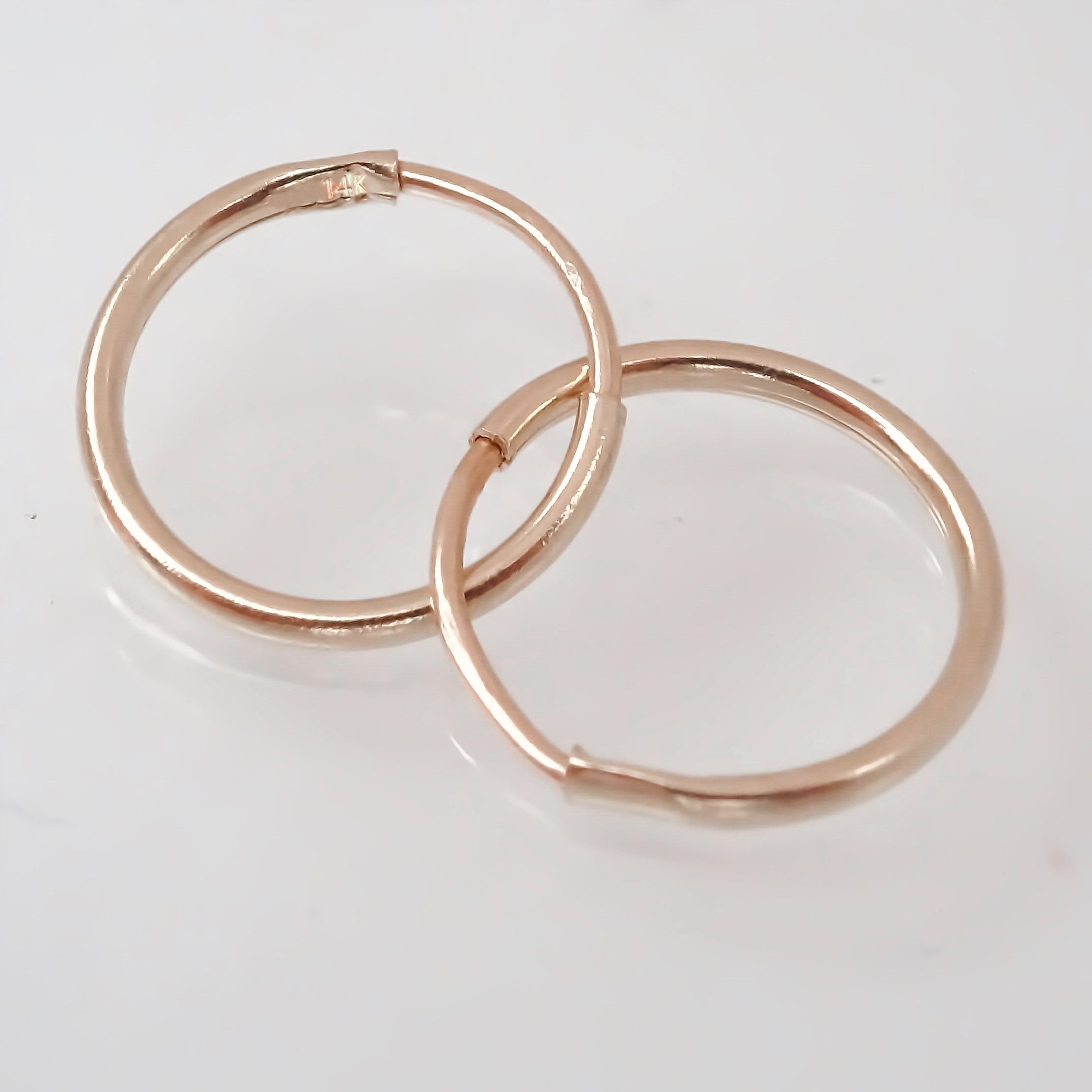 Amor Eterno - Arracadas / Piercing / Aretes / Oro 14k / 7mm (Rosa)